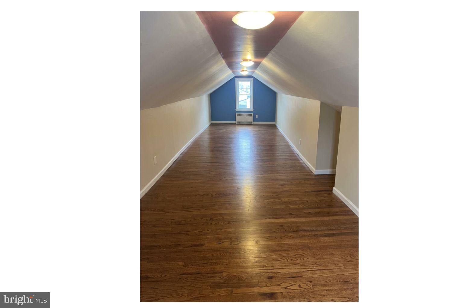 FOX CHASE - Residential