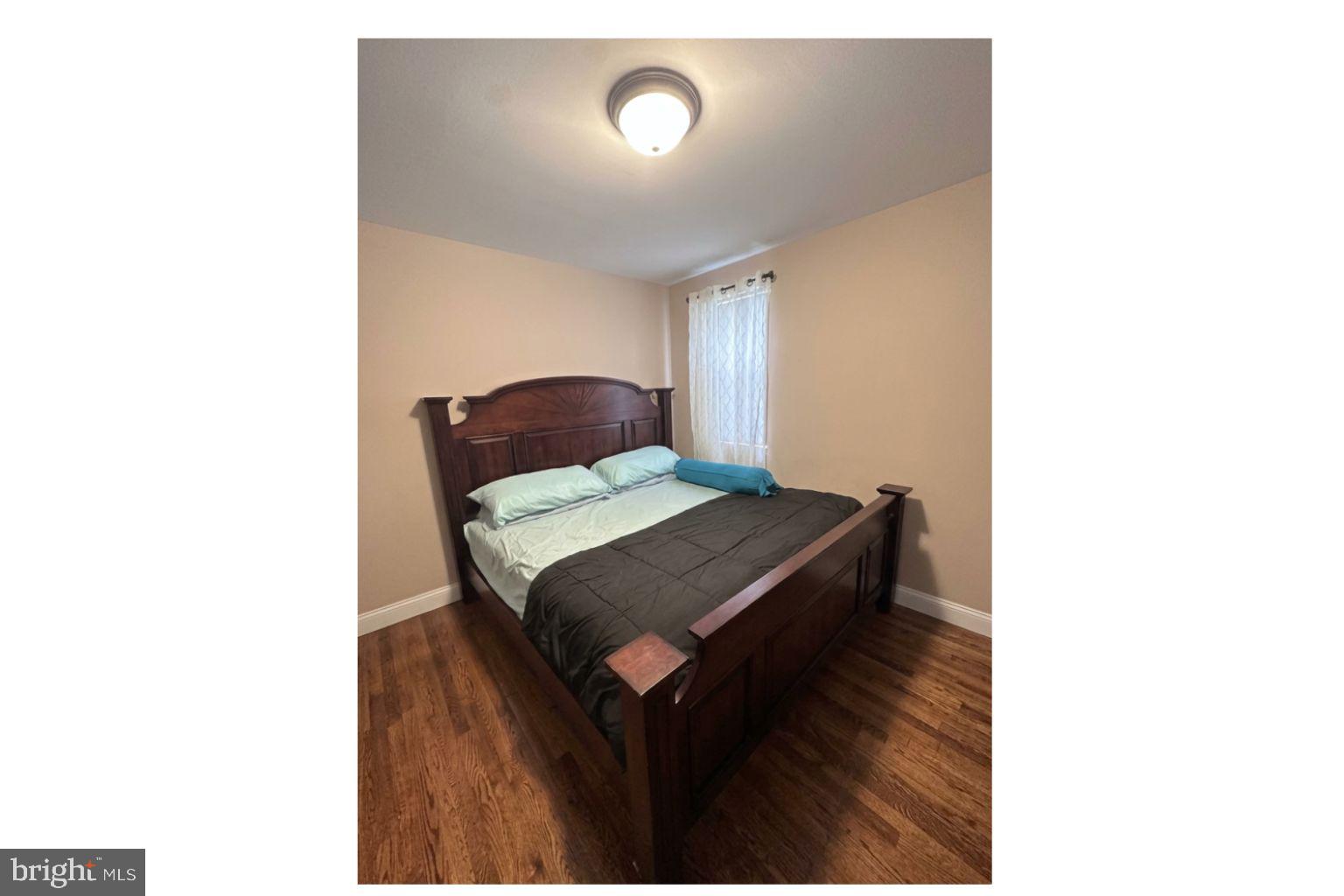 FOX CHASE - Residential
