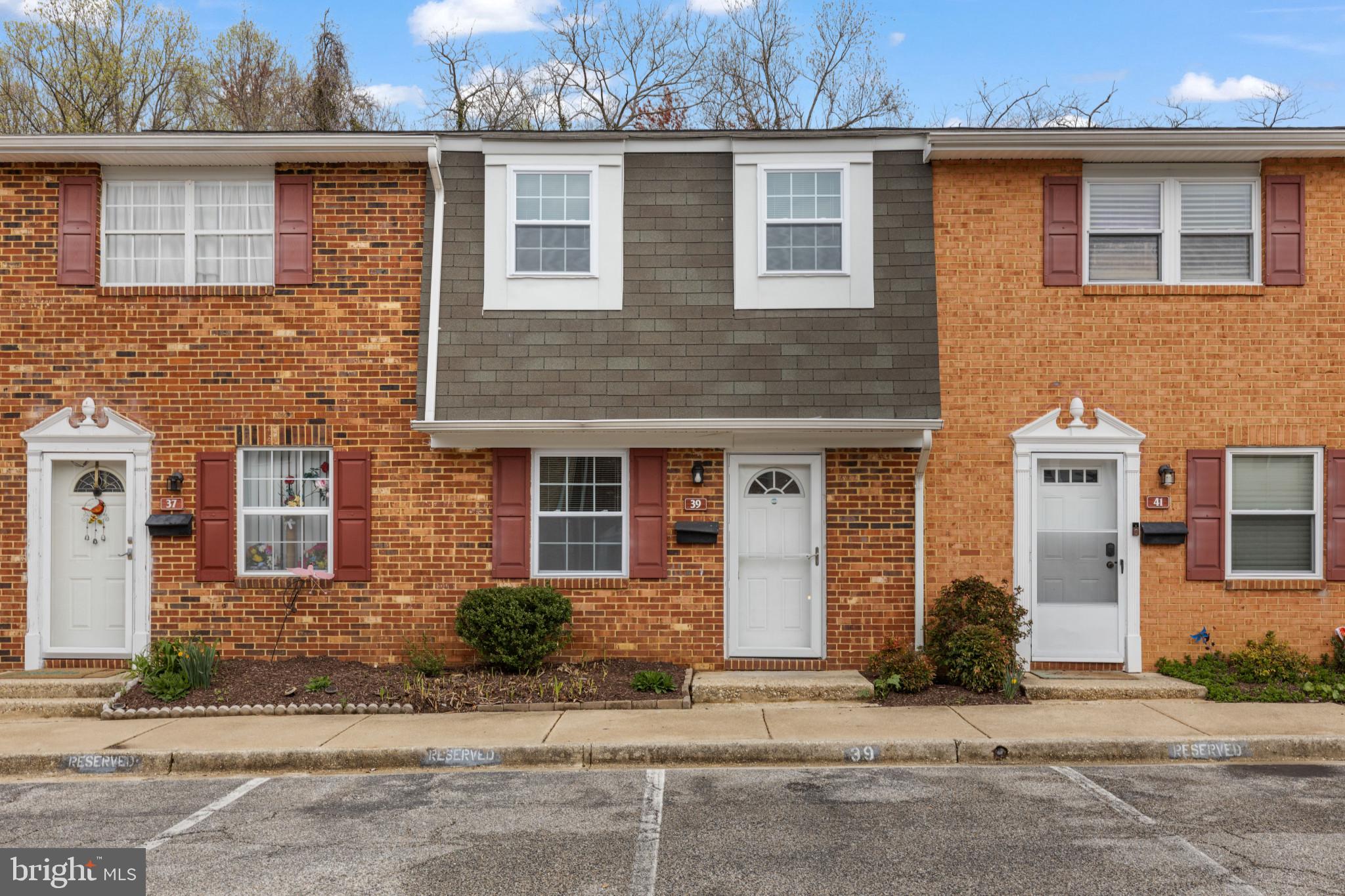 Hilltop Village - 2 bedroom Townhouse - Updated.
Welcome to our renovated 2 bedroom townhome located in the charming city of Annapolis, MD. This cozy home offers a comfortable living space with 2 bedrooms and 1.5 bathrooms, perfect for those seeking a low-maintenance lifestyle. The townhome features a patio, providing outdoor space for relaxation and entertainment. Additionally, a shed is available for extra storage, ensuring that you have ample room for all your belongings. Nestled in a desirable location, this townhome offers convenience and accessibility to nearby amenities, including shopping centers, restaurants, and parks. With its modern updates and thoughtful design, this renovated 2 bedroom townhome is the ideal place to call home. Don't miss out on this opportunity to experience comfortable living in Annapolis, MD. Contact us today to schedule a tour and see all that this townhome has to offer.