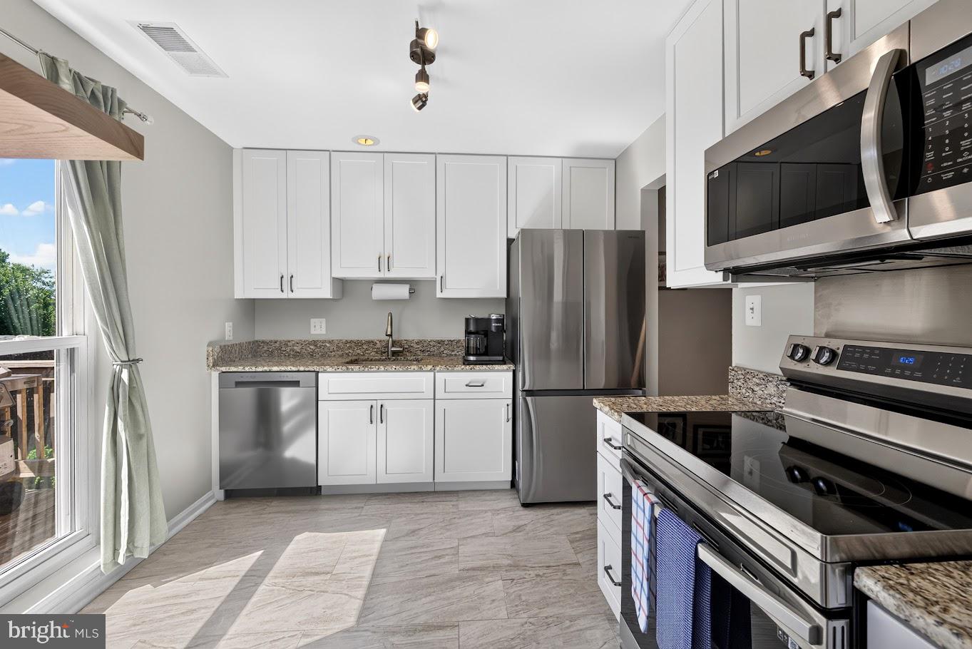 MILL CRK TOWNE EAST - Residential
