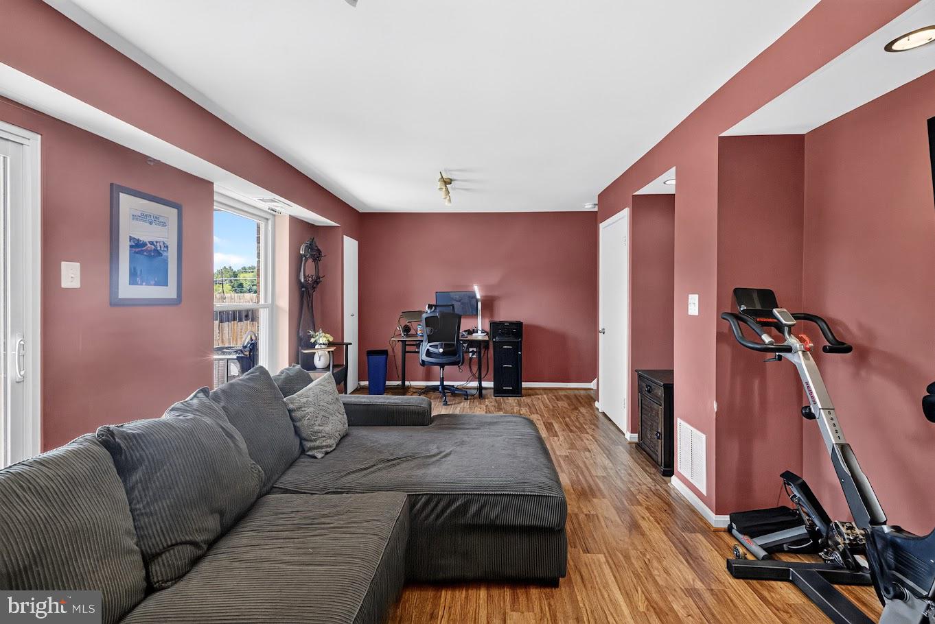 MILL CRK TOWNE EAST - Residential