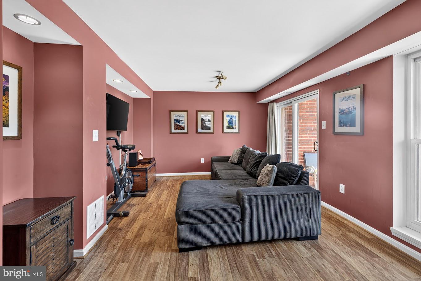 MILL CRK TOWNE EAST - Residential