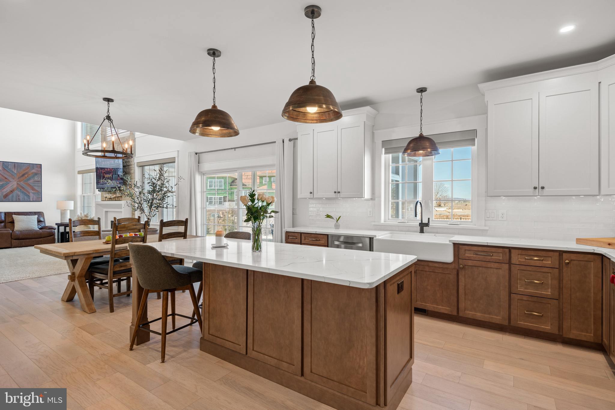 STONEHENGE ESTATES - Residential