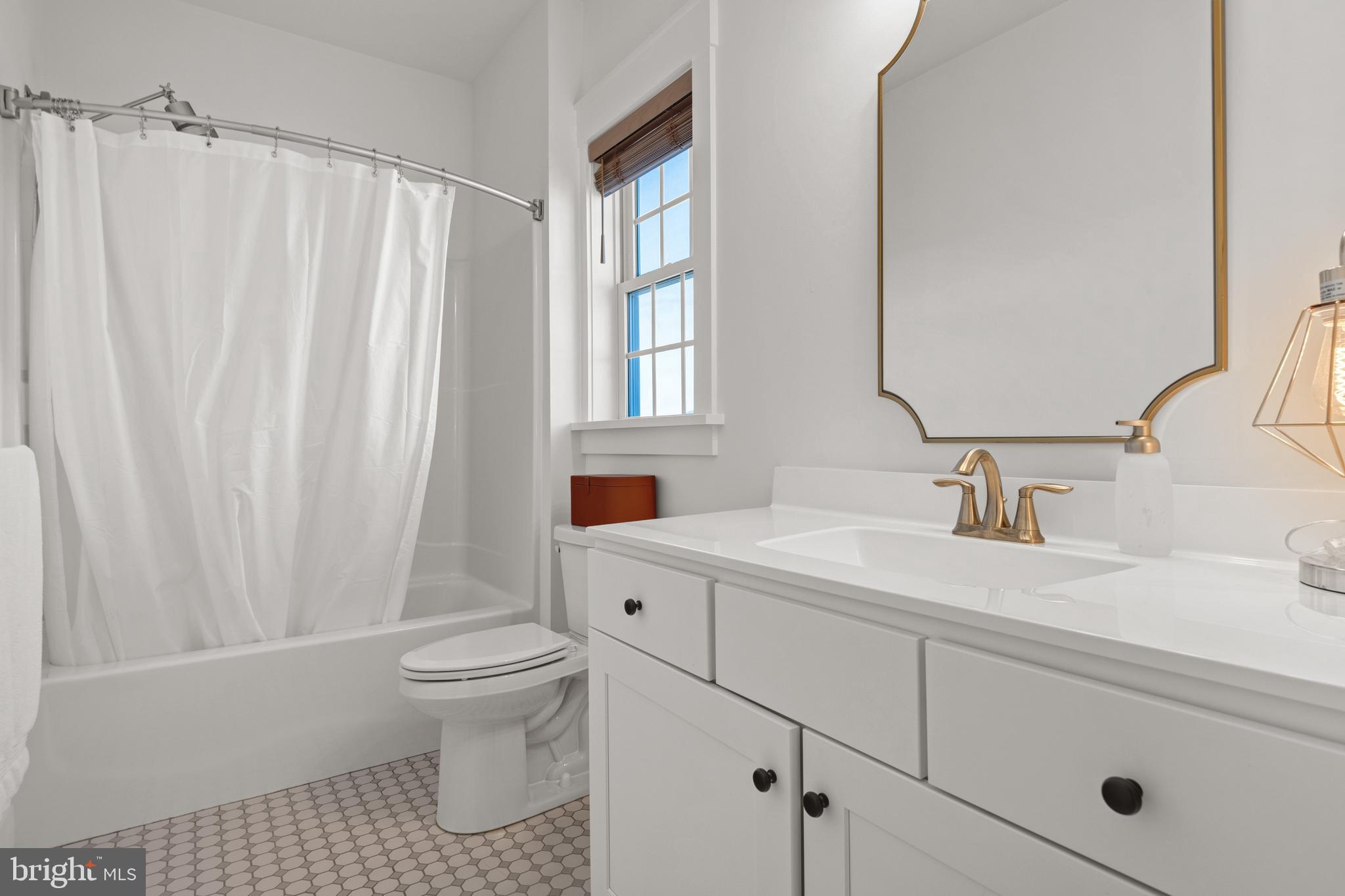 STONEHENGE ESTATES - Residential