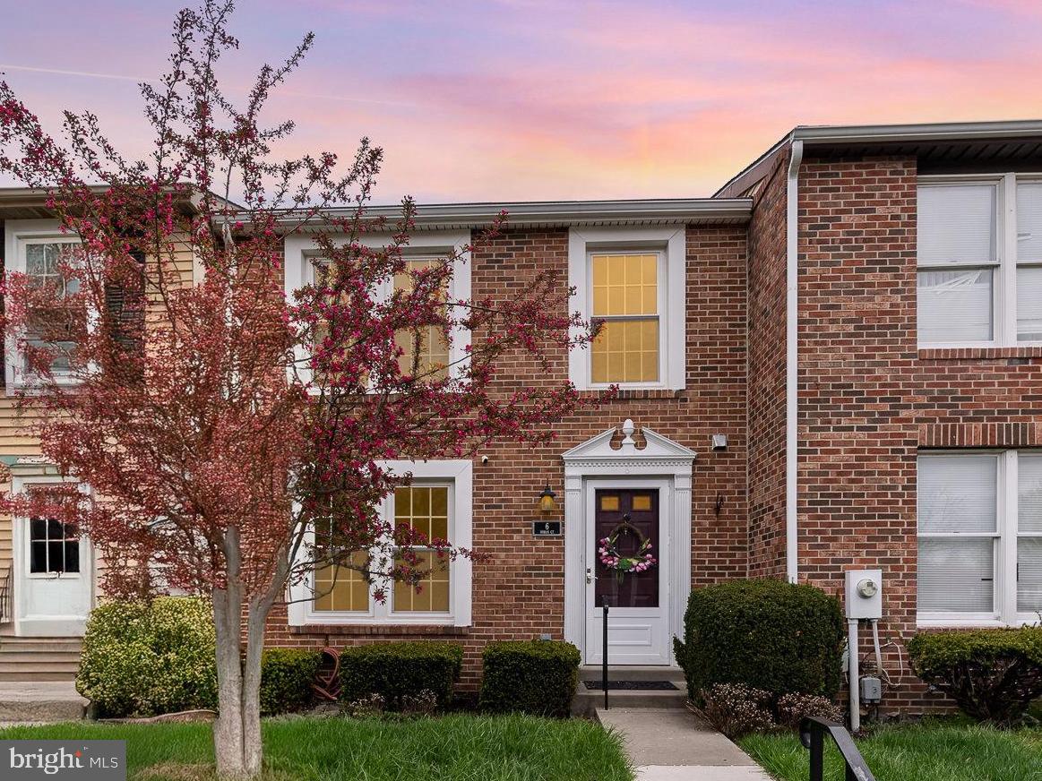 PINEDALE WOODS - Residential