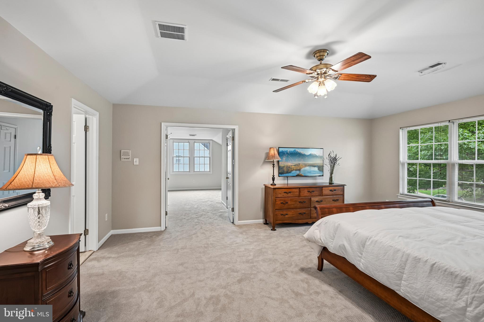 HIDDEN OAKS - Residential