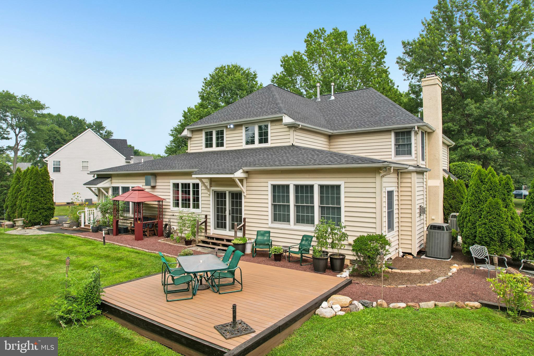 HIDDEN OAKS - Residential