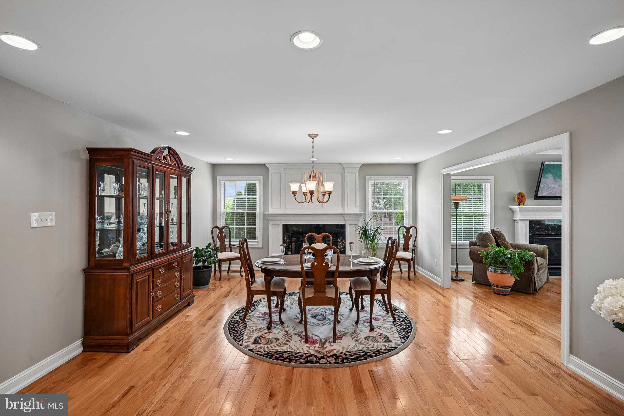 HIDDEN OAKS - Residential
