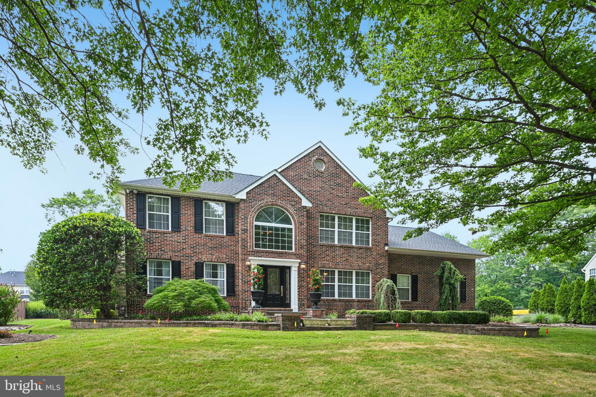 HIDDEN OAKS - Residential