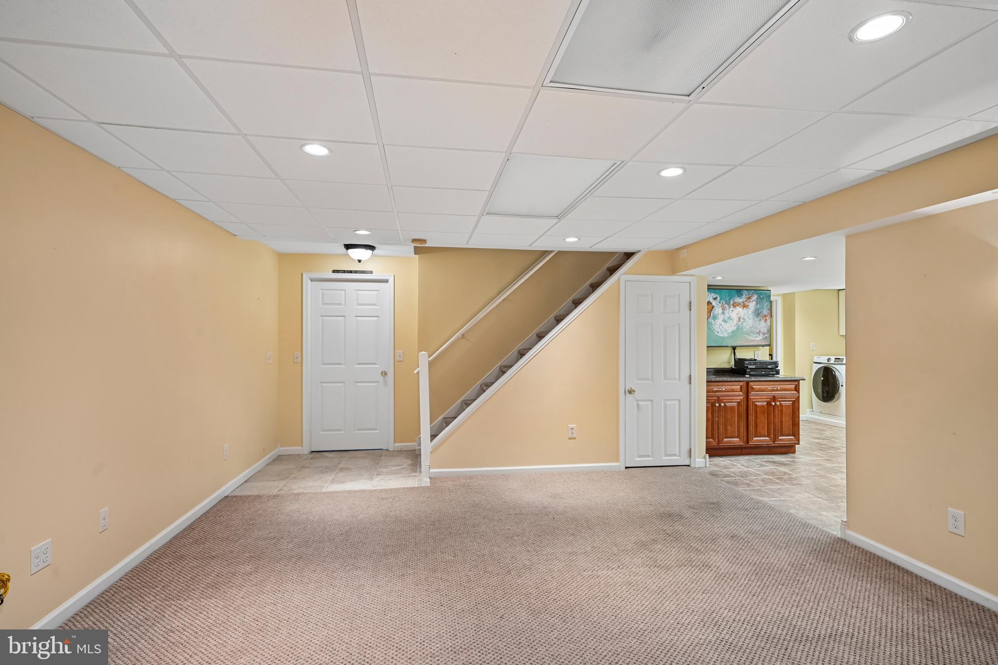HIDDEN OAKS - Residential