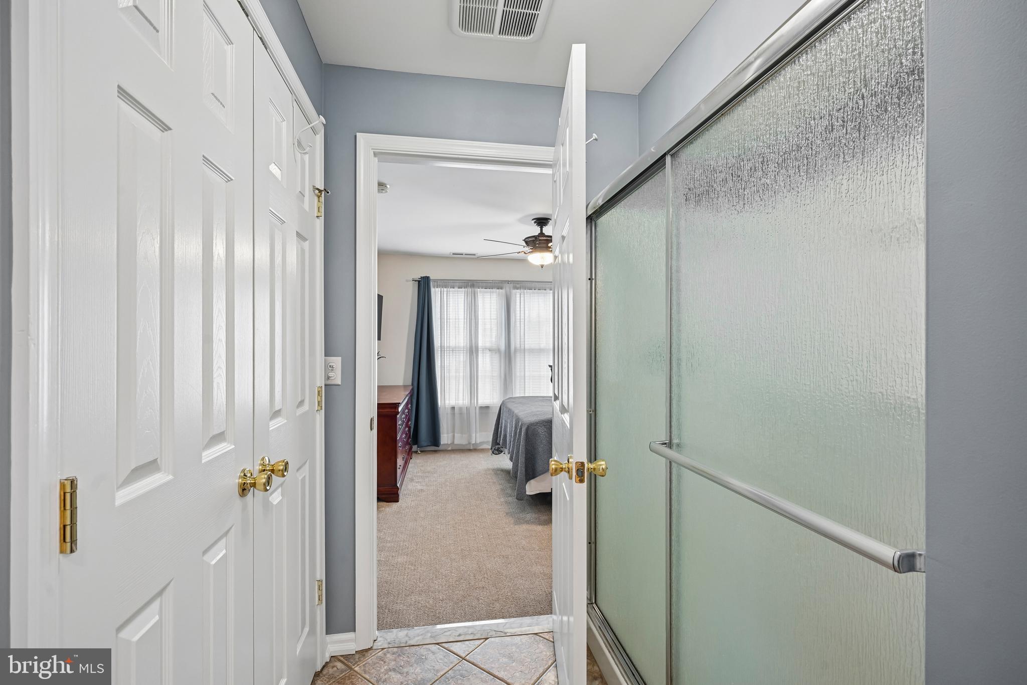 HIDDEN OAKS - Residential