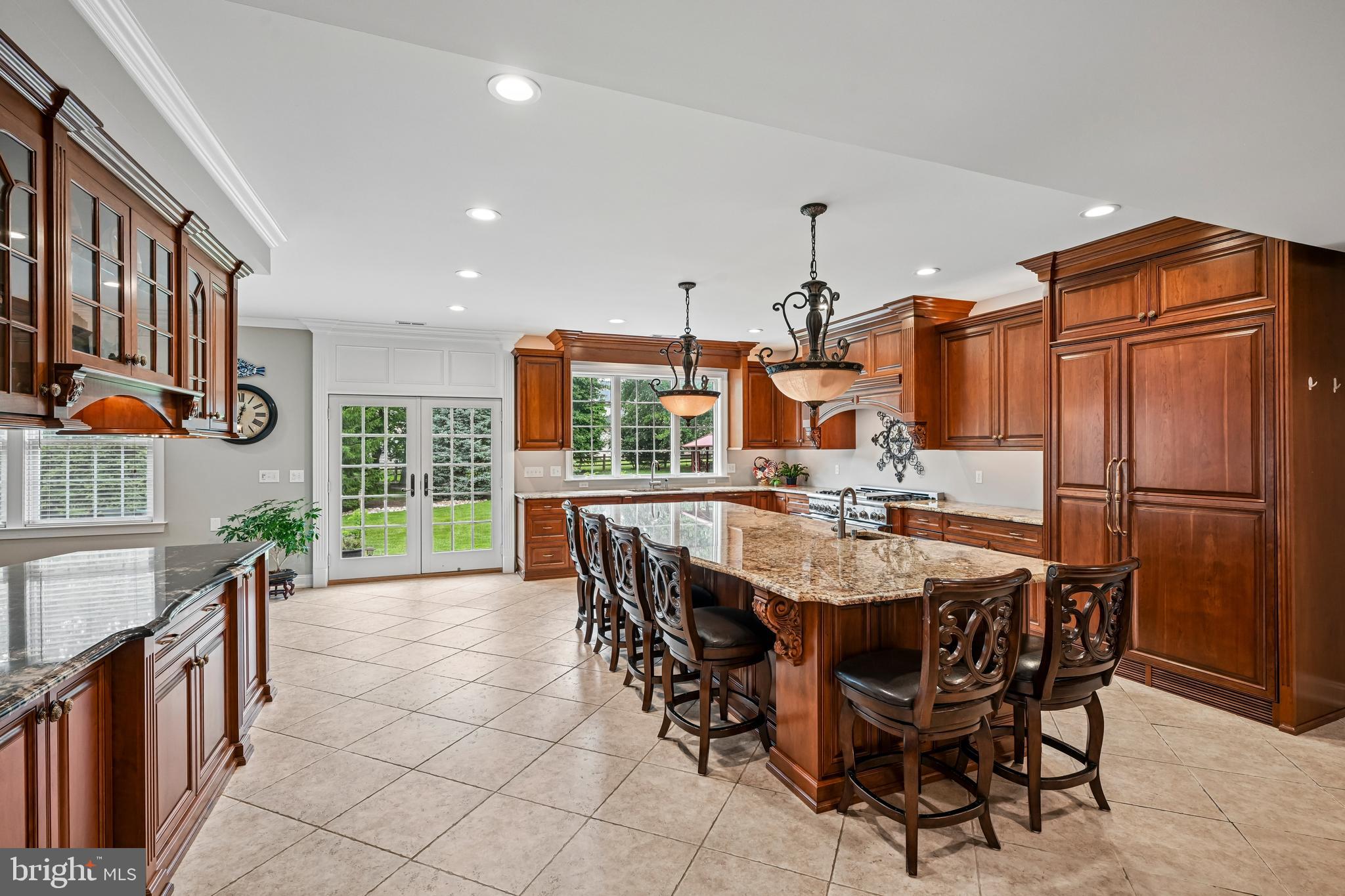 HIDDEN OAKS - Residential