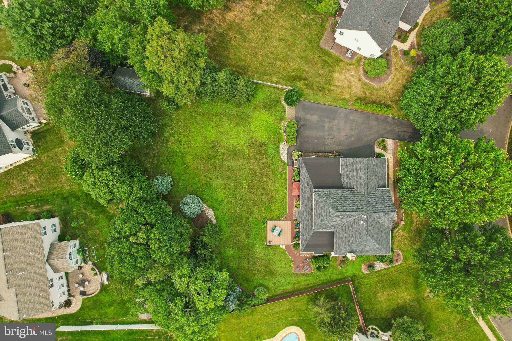 HIDDEN OAKS - Residential