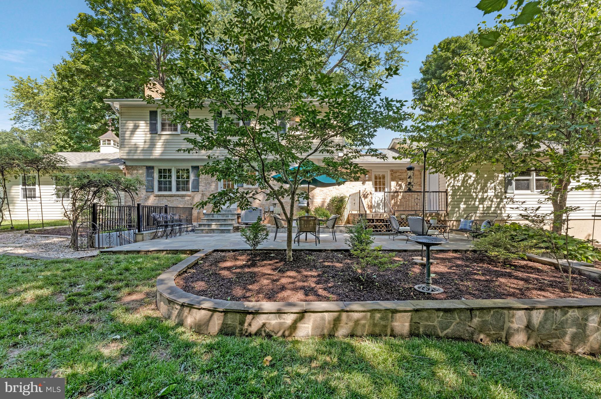 VALEWOOD MANOR - Residential