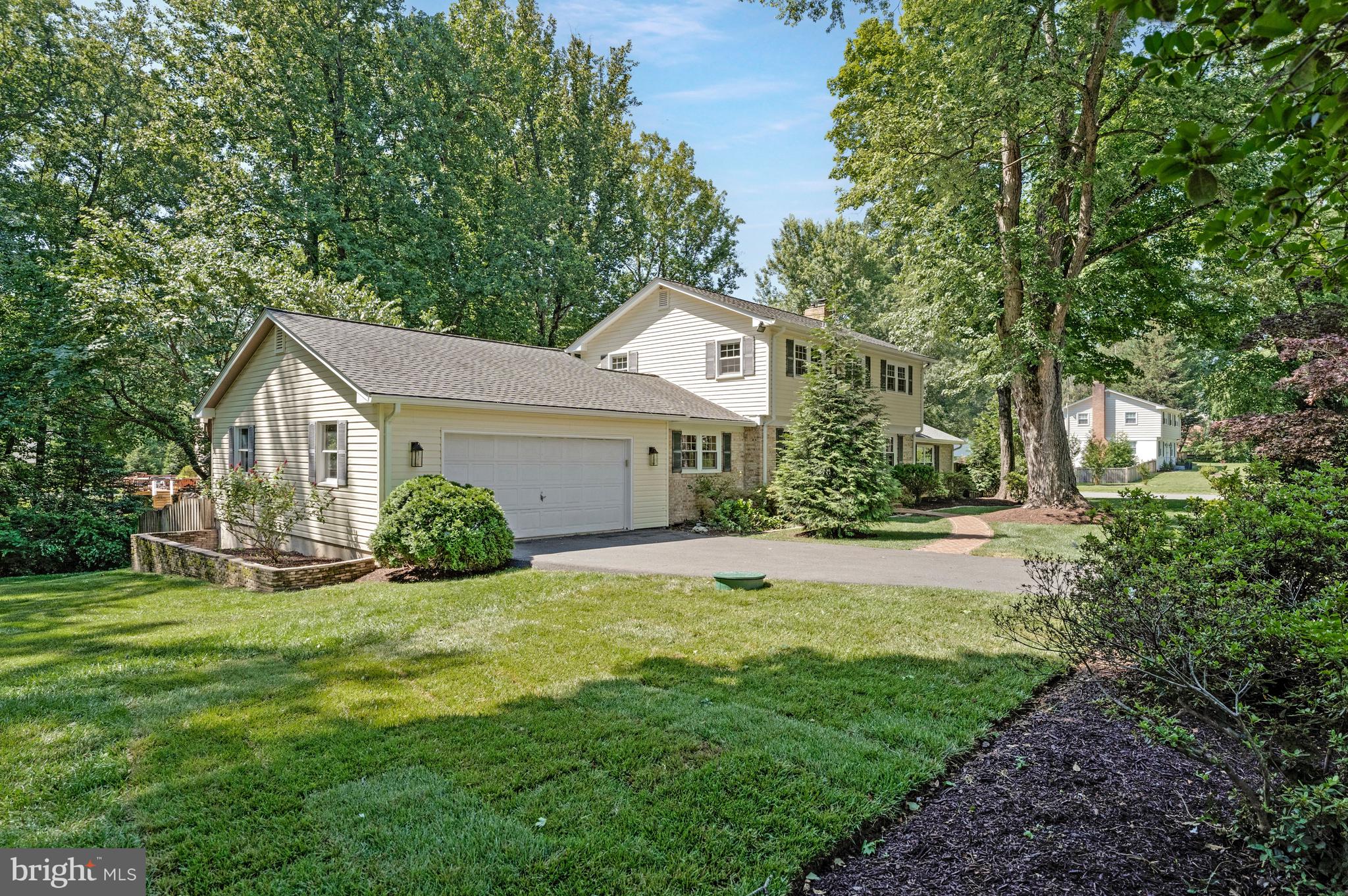 VALEWOOD MANOR - Residential