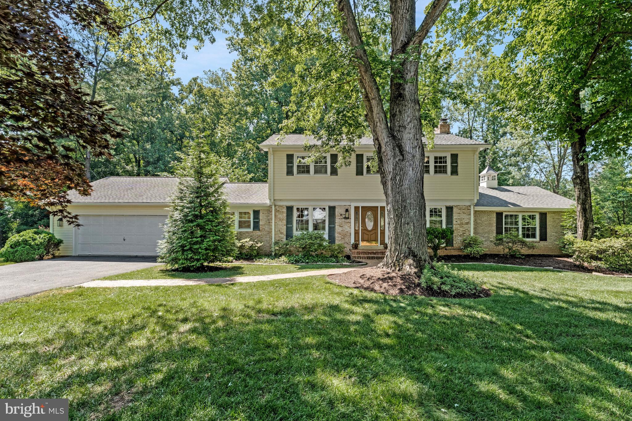VALEWOOD MANOR - Residential