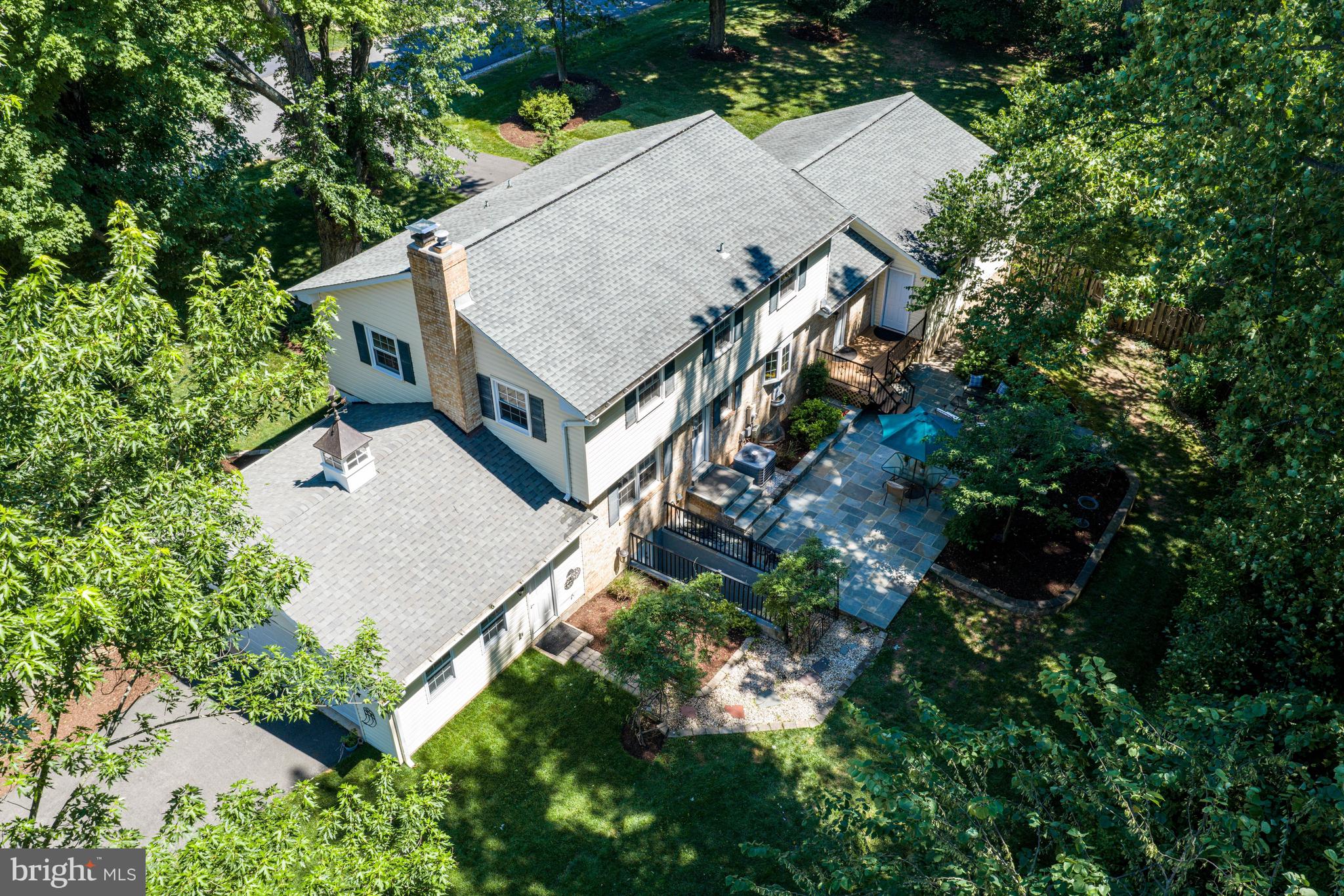 VALEWOOD MANOR - Residential