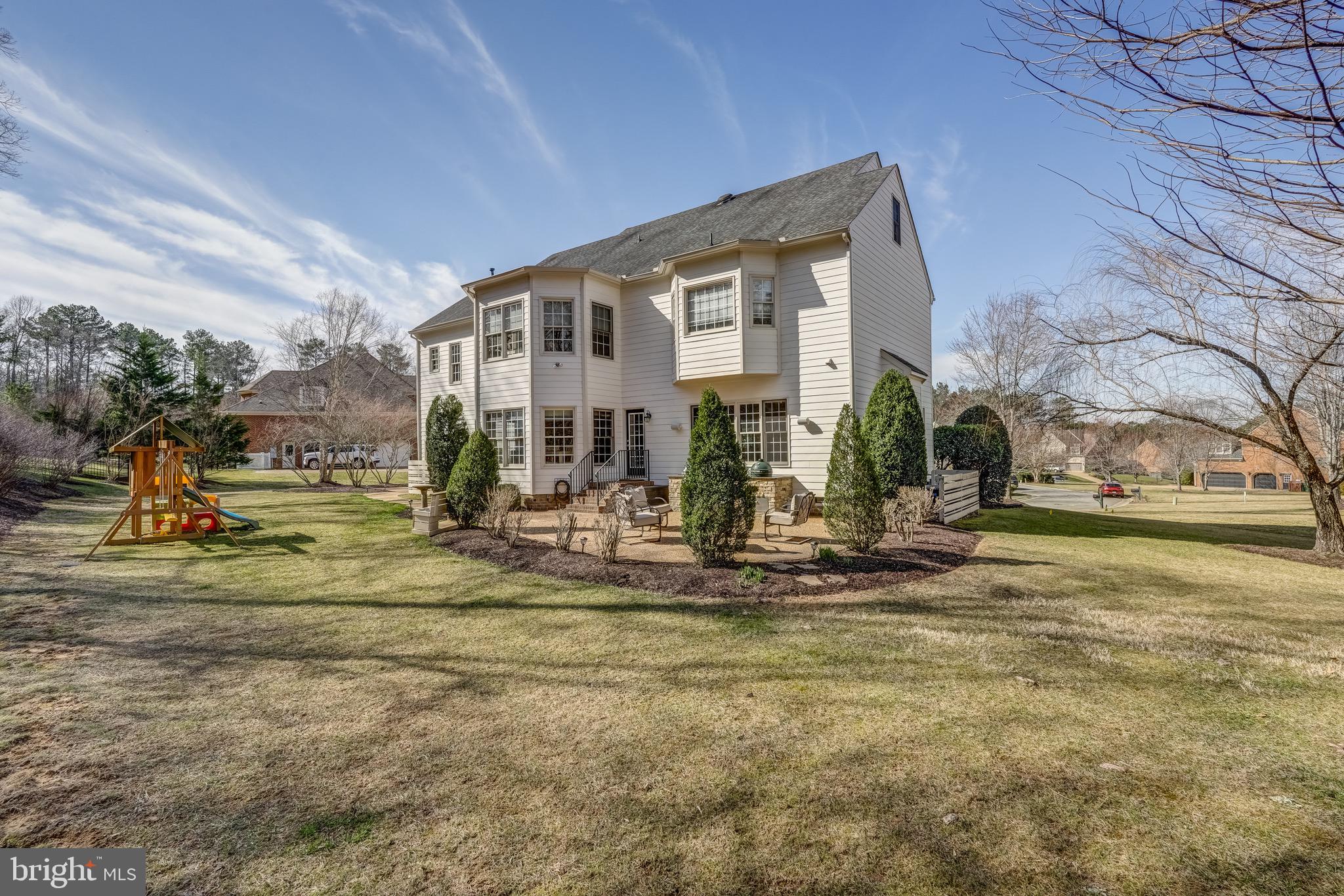FOUNDERS BRIDGE - Residential