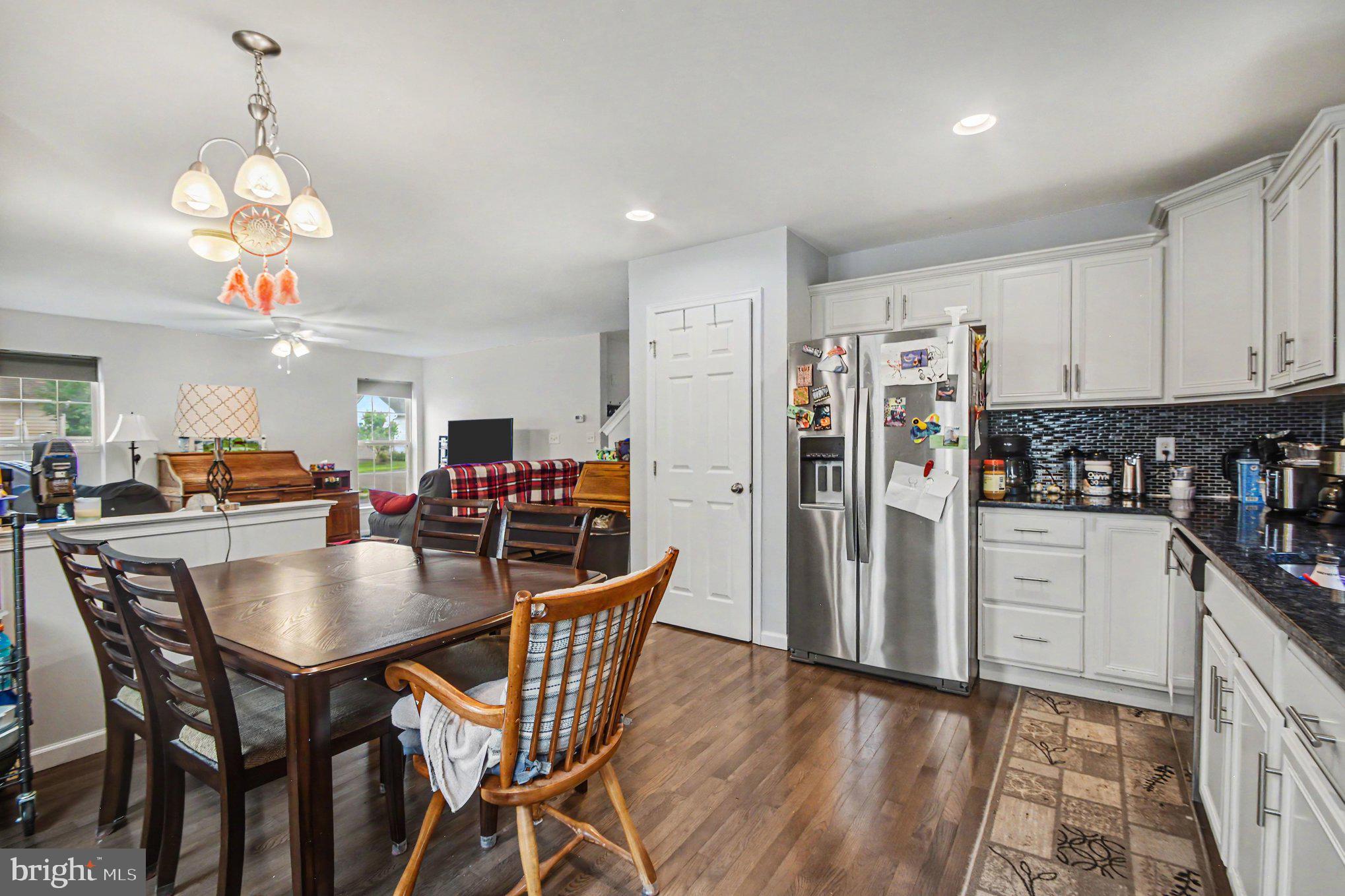 SPRINGFIELD VILLAGE - Residential