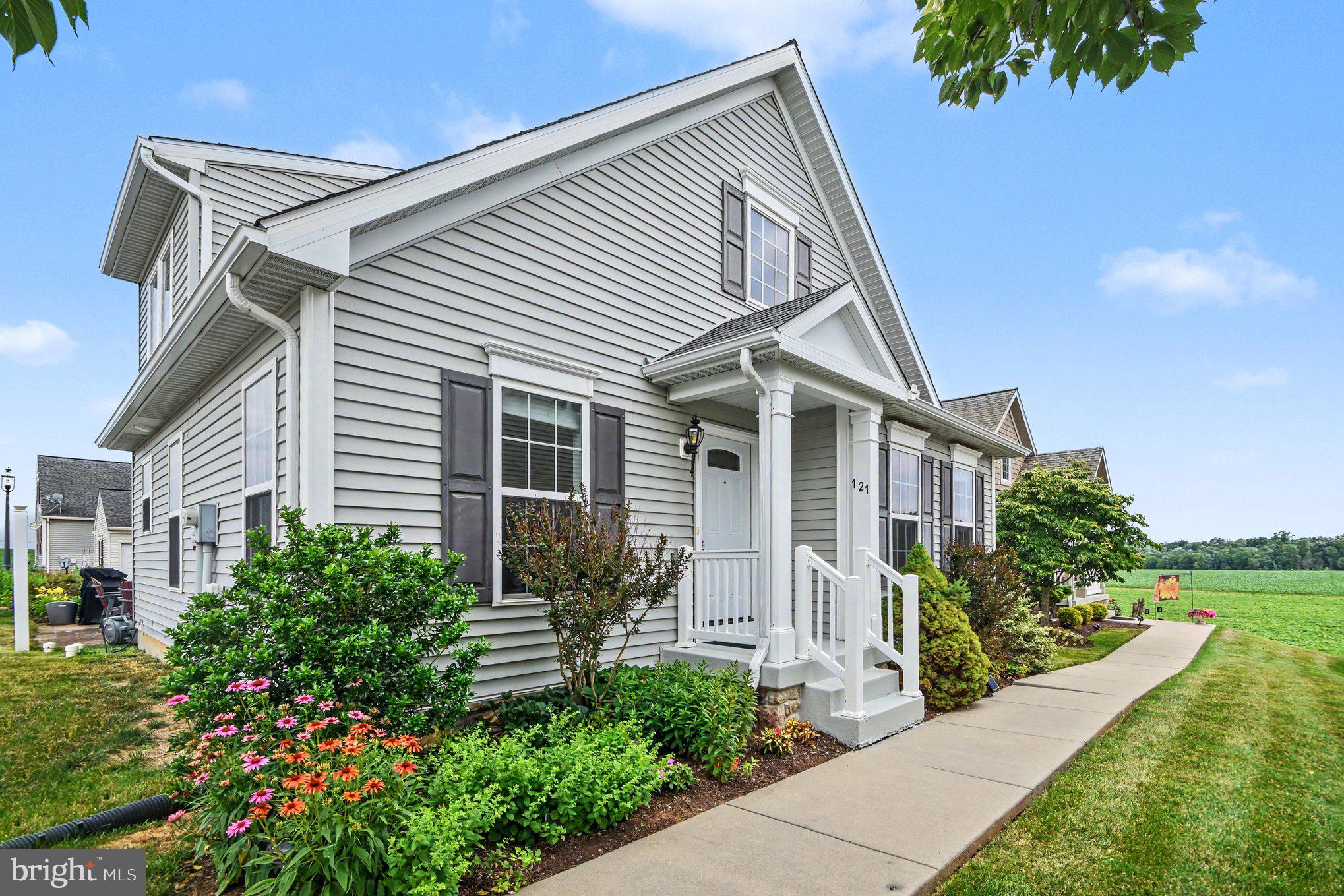SPRINGFIELD VILLAGE - Residential