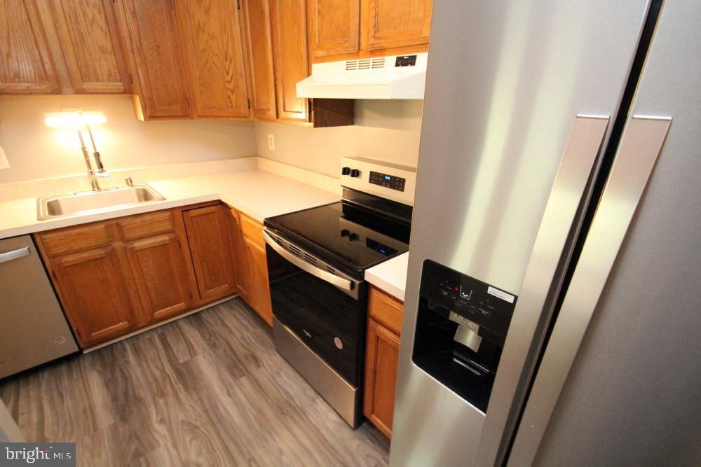 AVONDALE CONDOMINIUM - Residential
