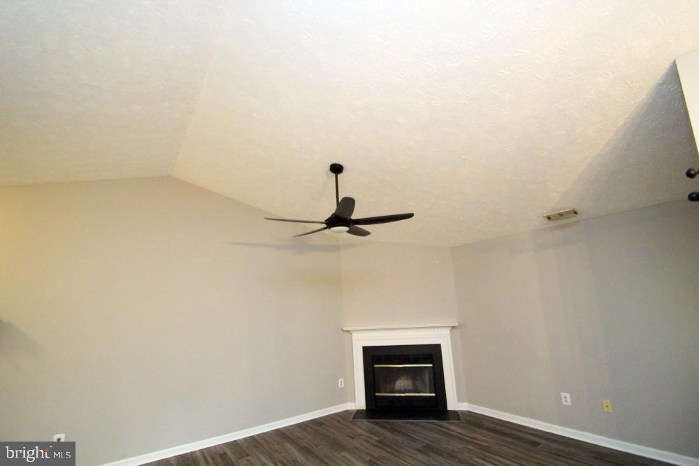 AVONDALE CONDOMINIUM - Residential