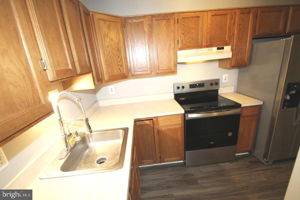 AVONDALE CONDOMINIUM - Residential