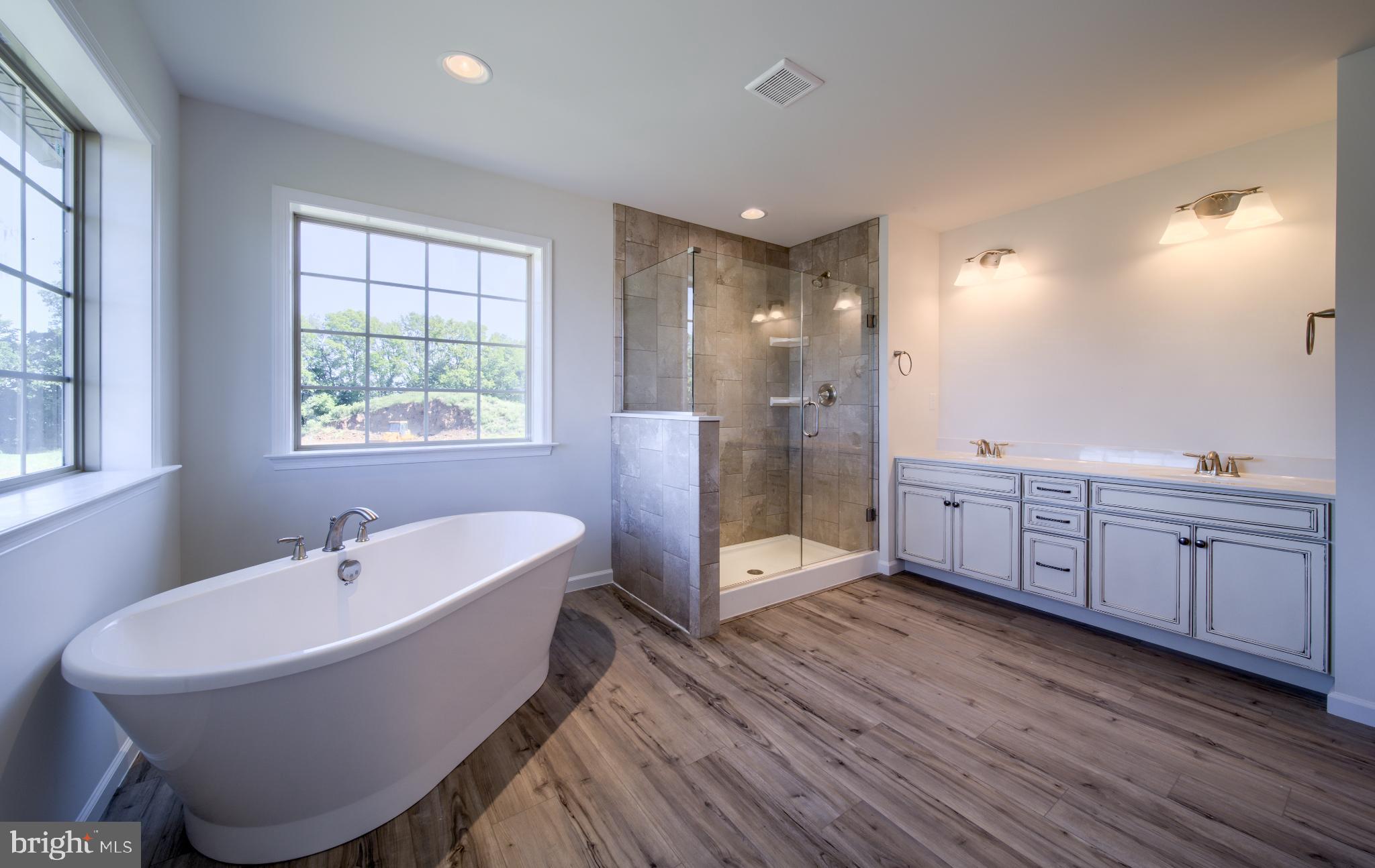 LEGACY FARMS - Residential