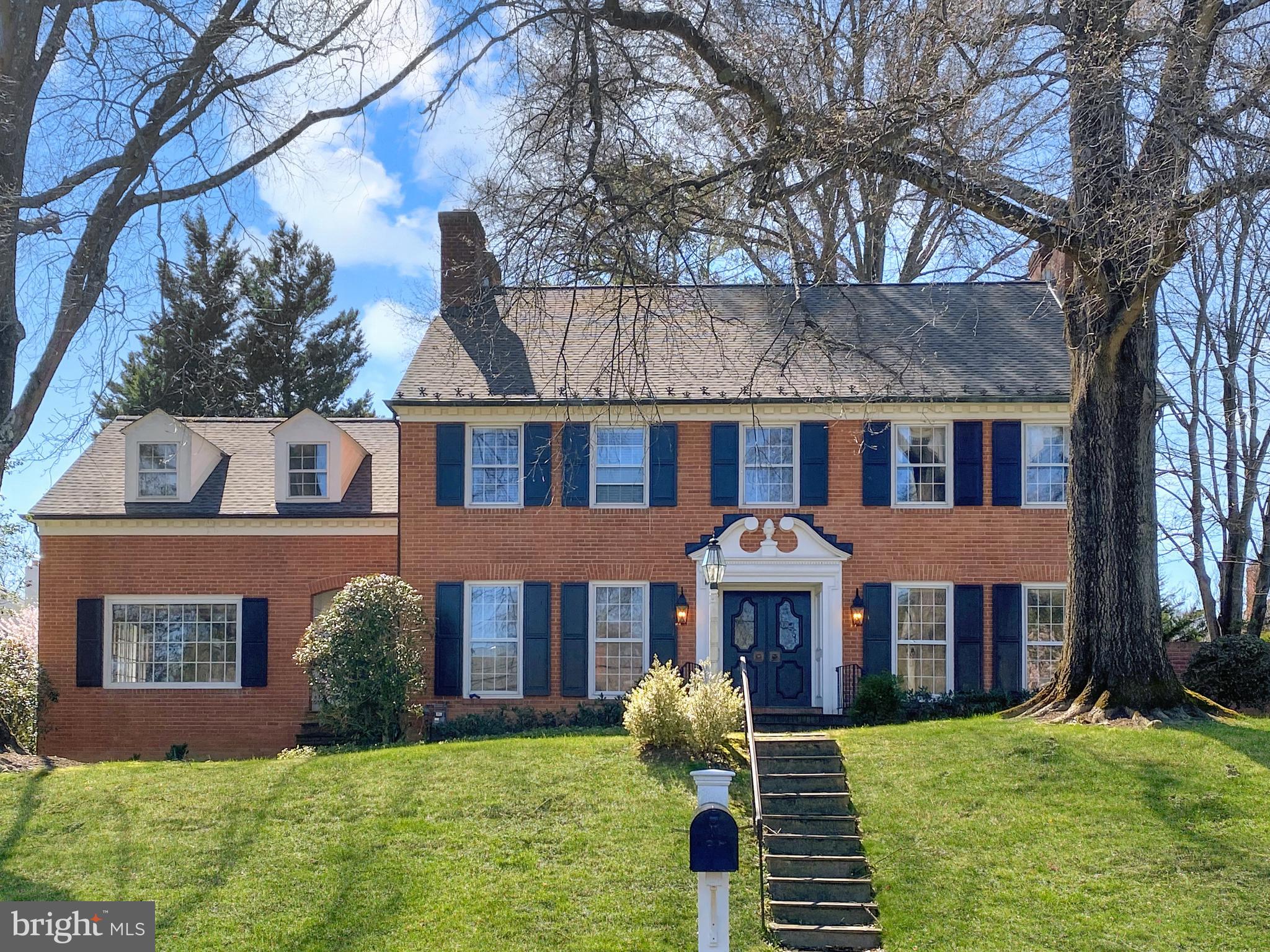 MCAULEY PARK - Residential