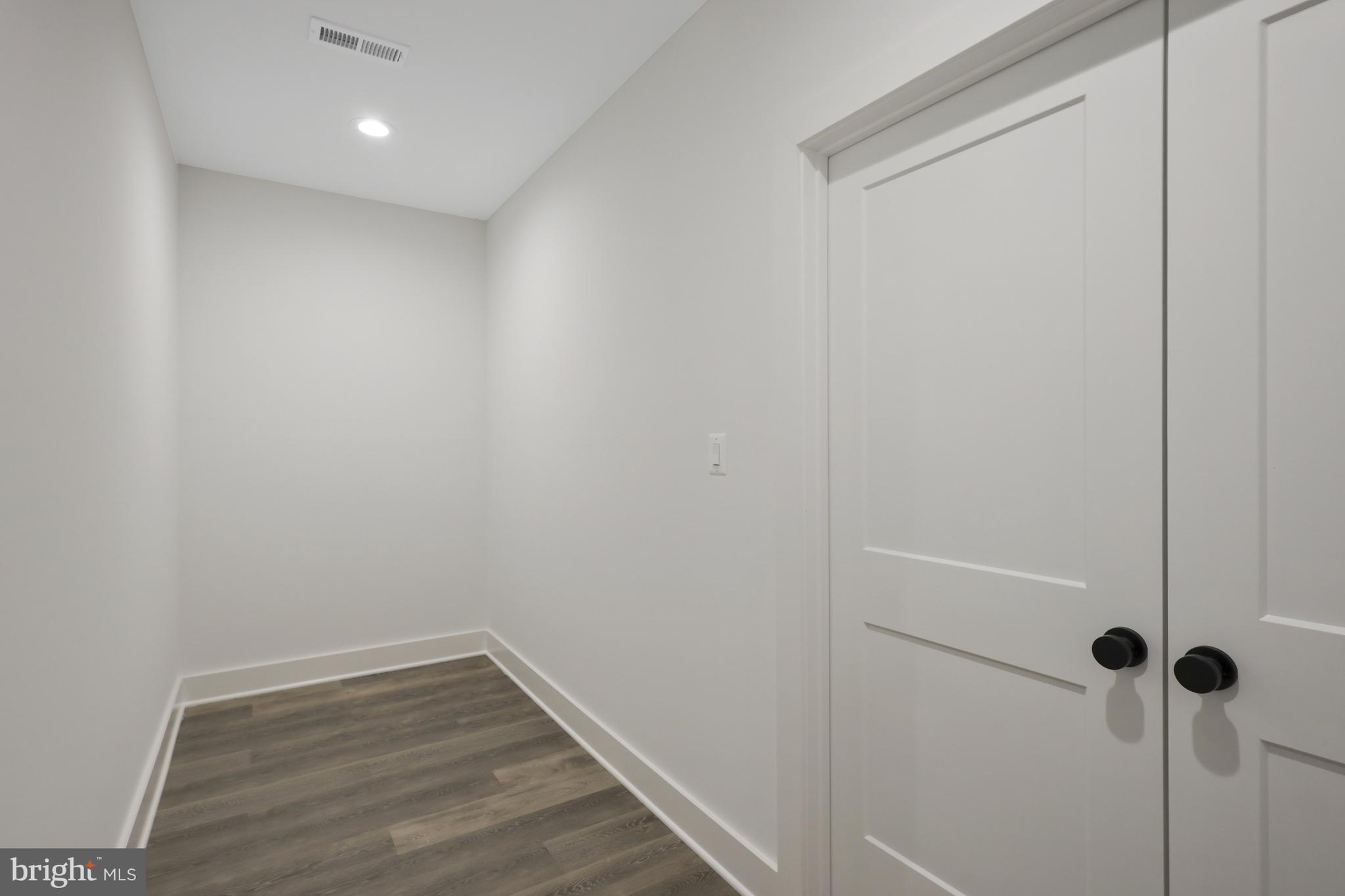 WAKEFIELD FOREST - Residential
