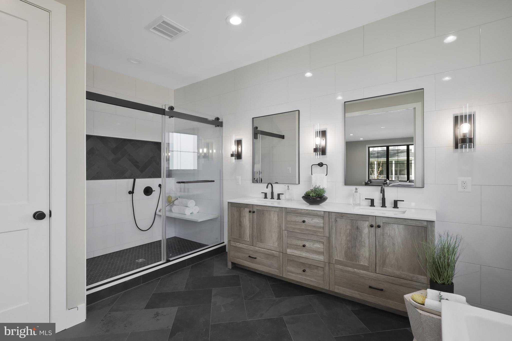 WAKEFIELD FOREST - Residential