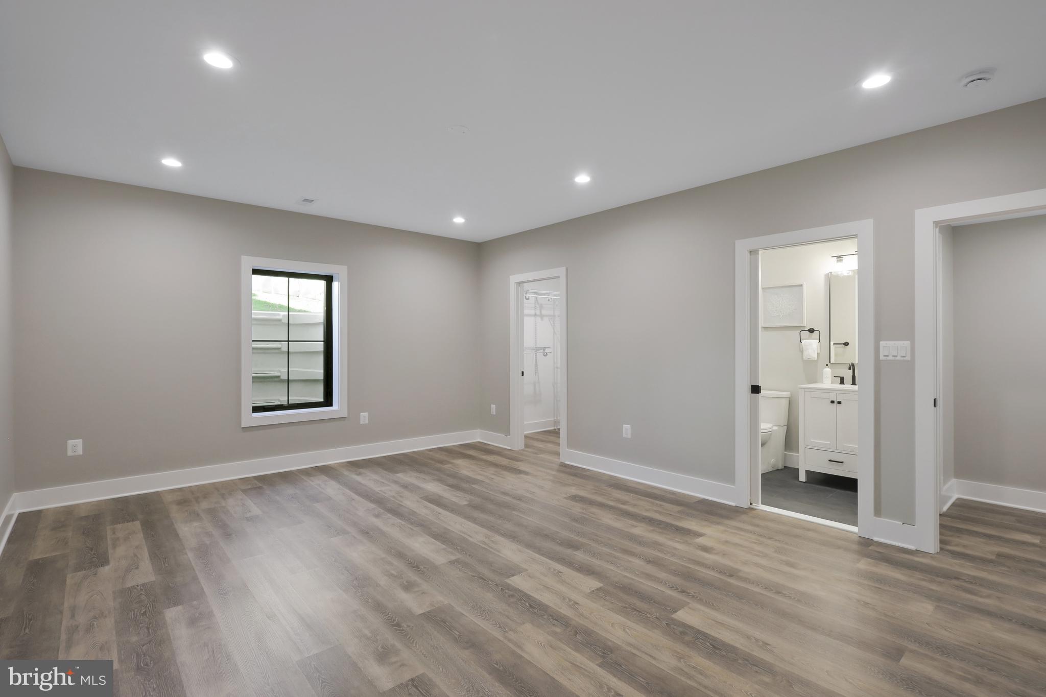 WAKEFIELD FOREST - Residential