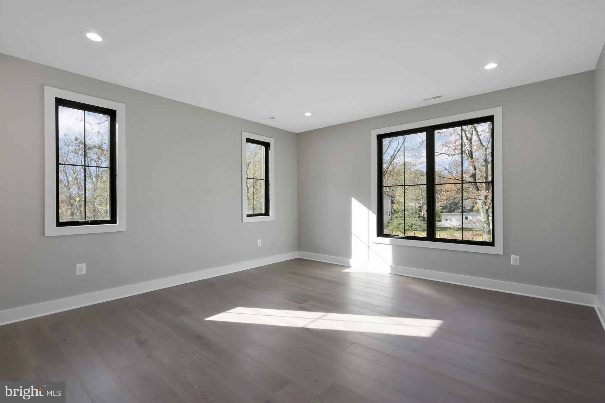 WAKEFIELD FOREST - Residential