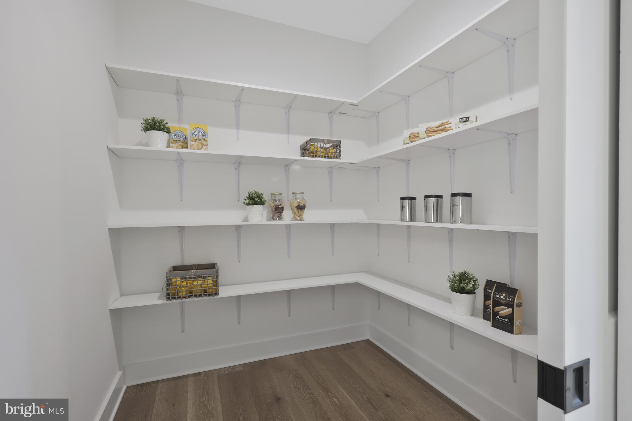 WAKEFIELD FOREST - Residential