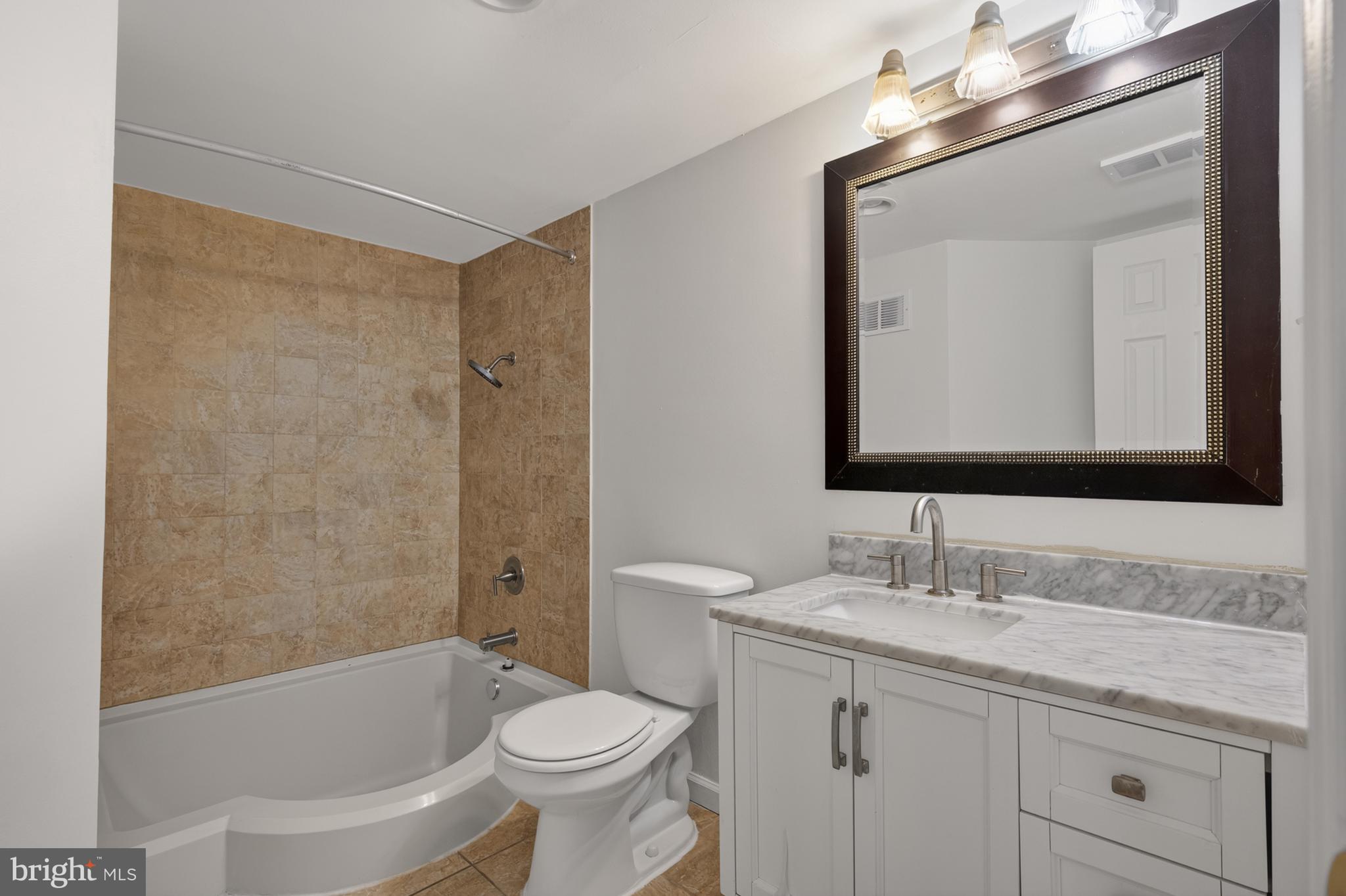 HUNTLEY SQUARE - Residential