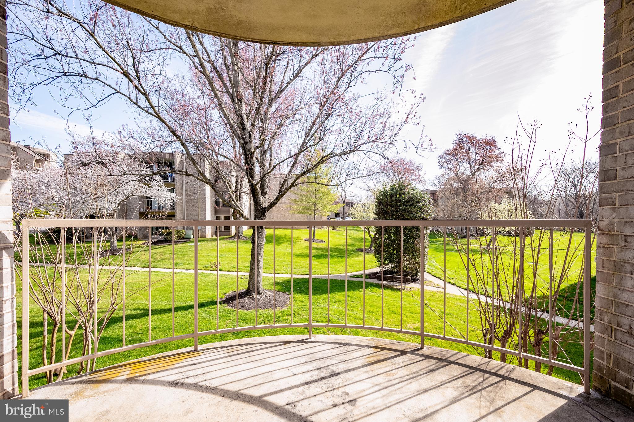 HUNTLEY SQUARE - Residential