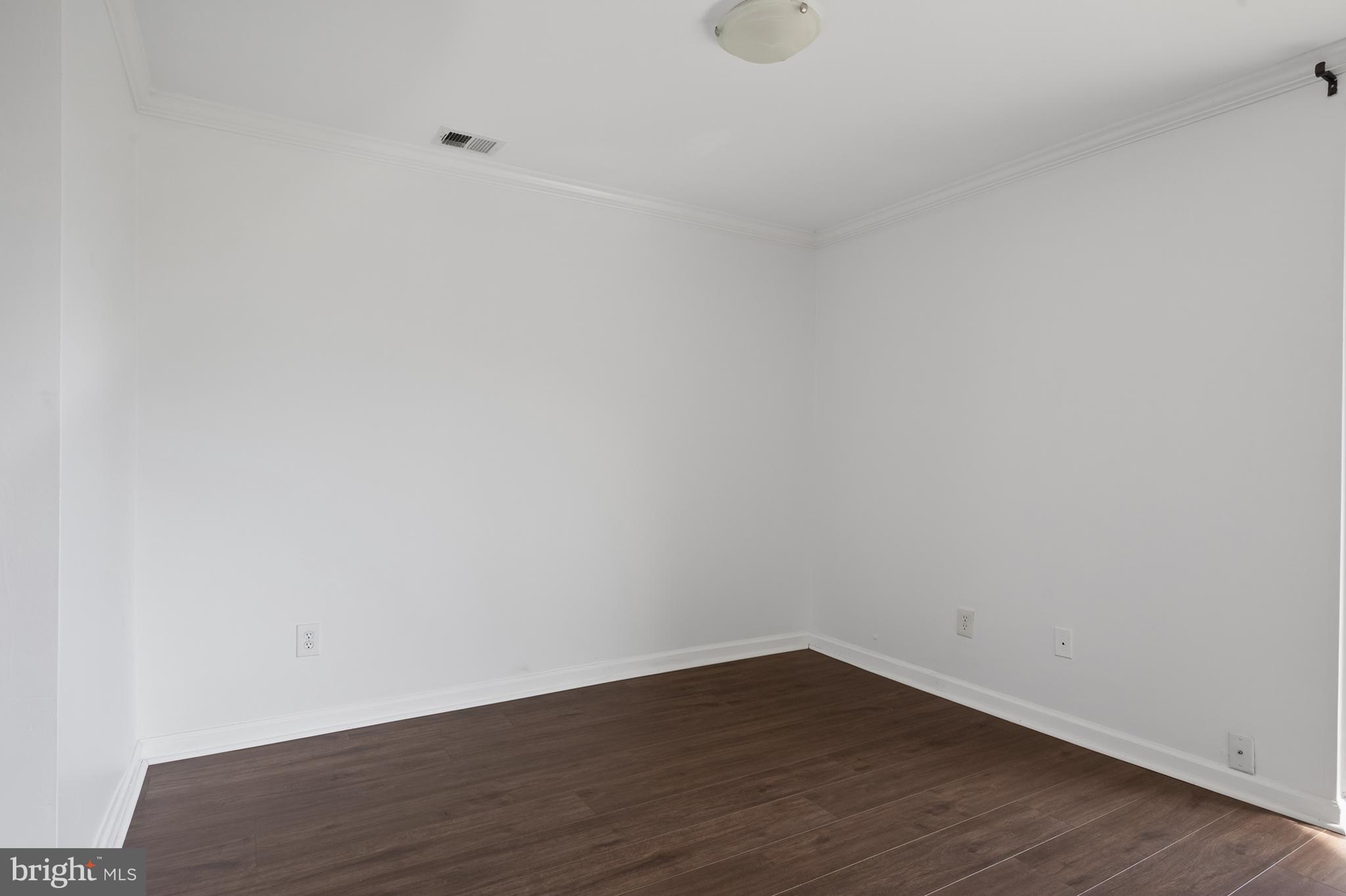 HUNTLEY SQUARE - Residential