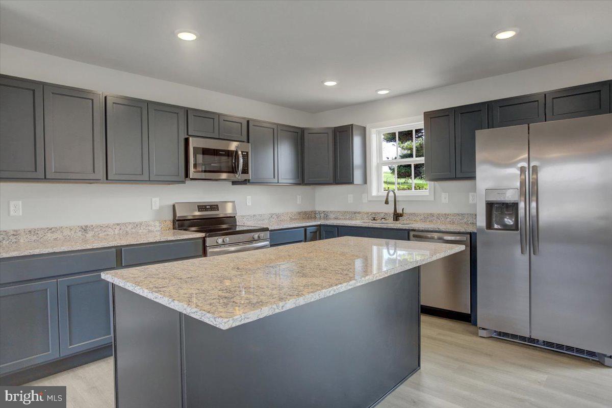 ANTIETAM COMMONS - Residential