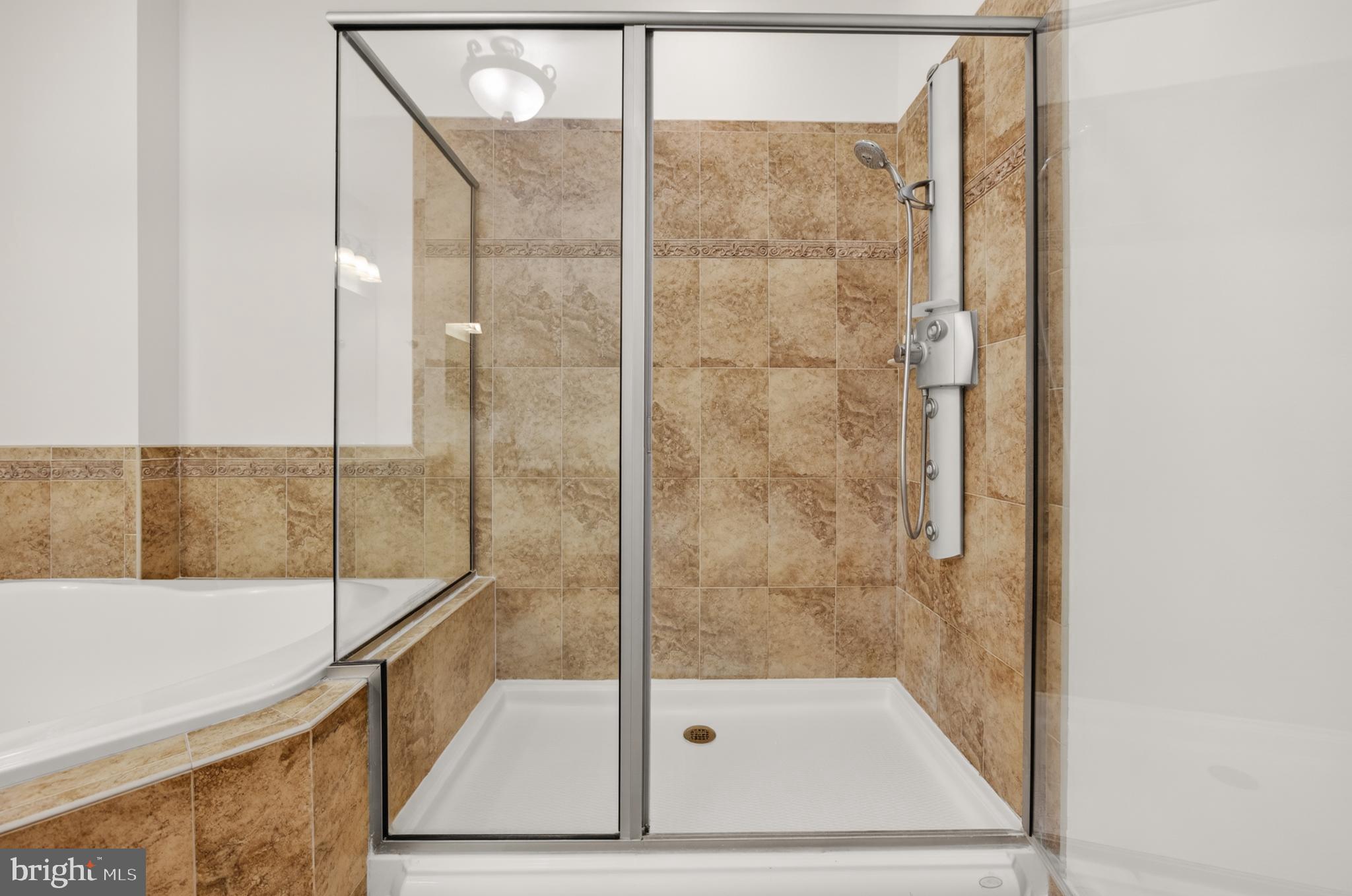ANNAPOLIS TOWNE CENTRE - Residential