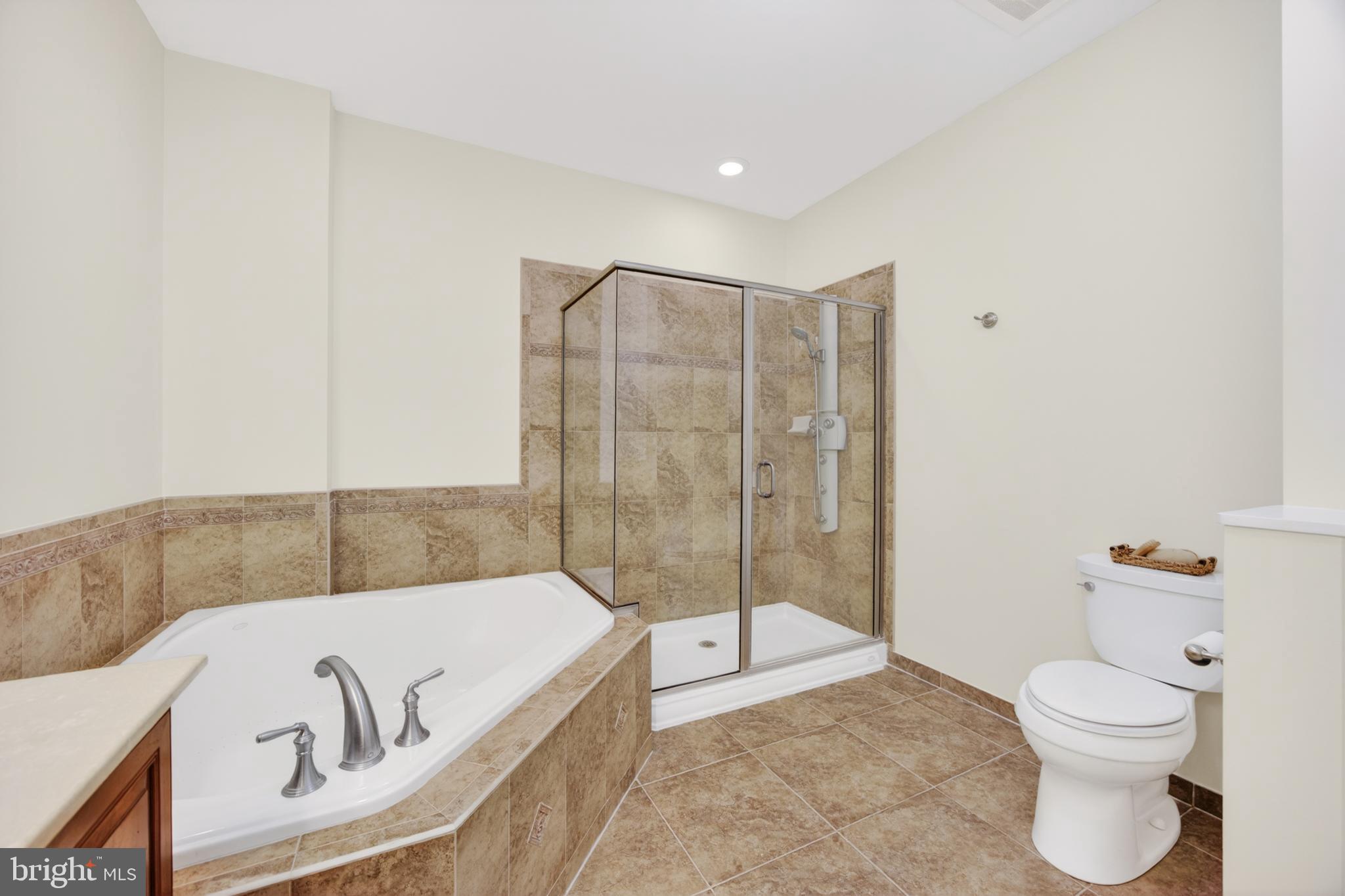 ANNAPOLIS TOWNE CENTRE - Residential