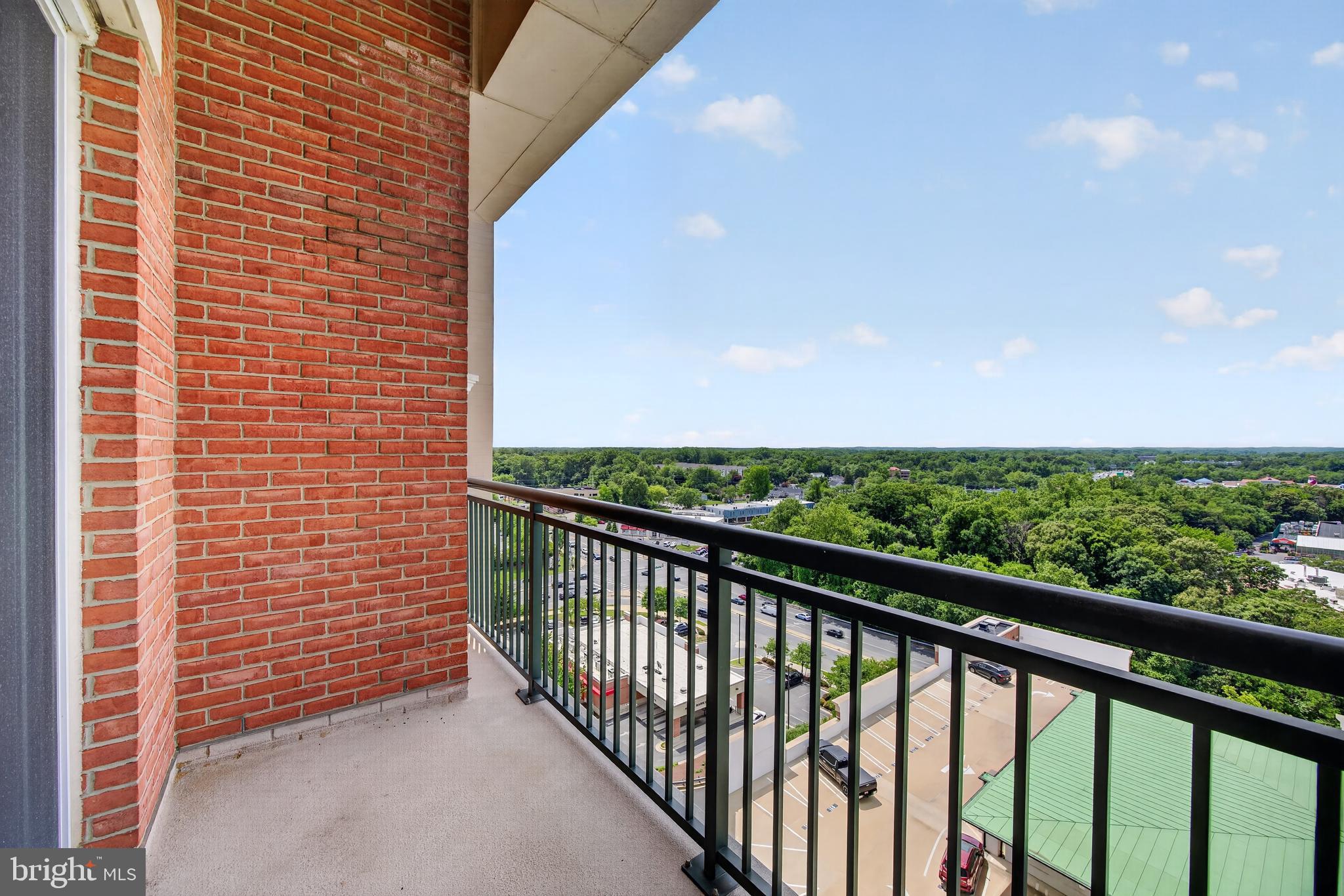 ANNAPOLIS TOWNE CENTRE - Residential