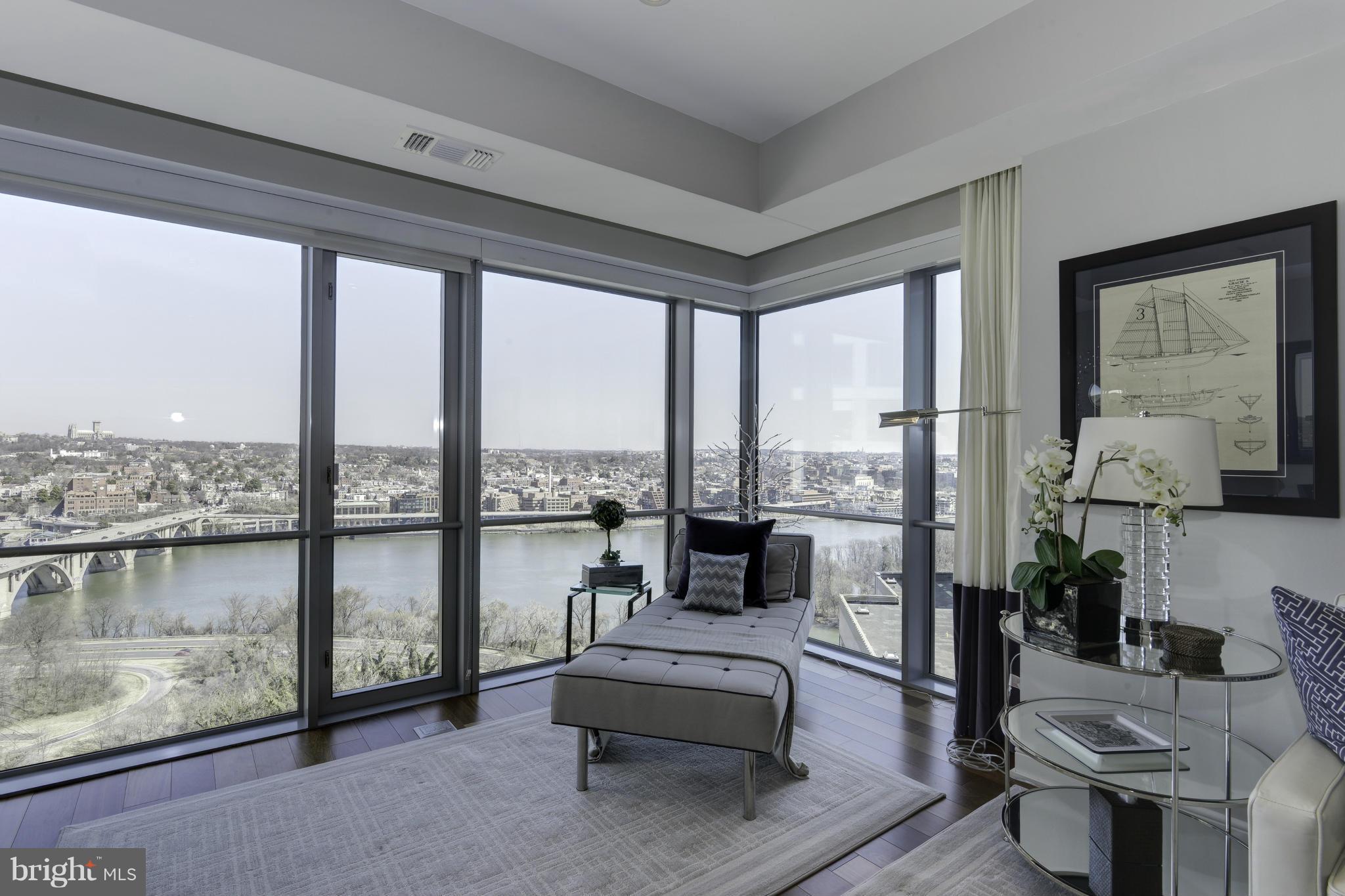THE WATERVIEW - Residential