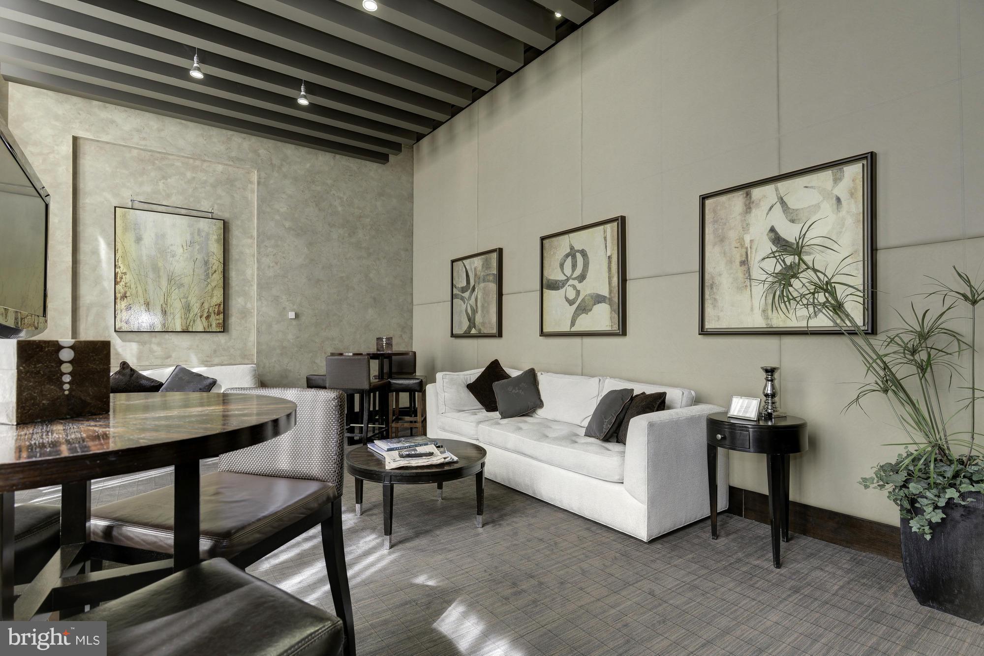 THE WATERVIEW - Residential