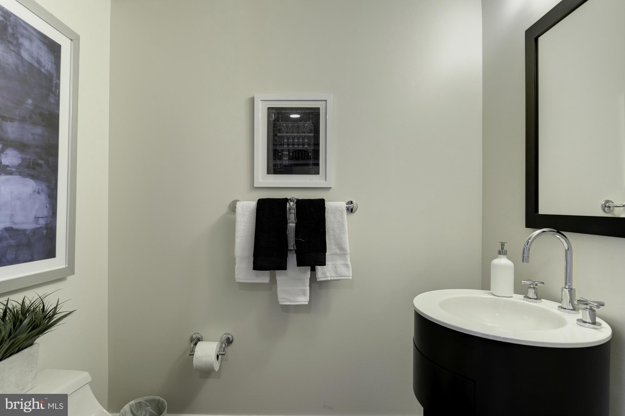 THE WATERVIEW - Residential