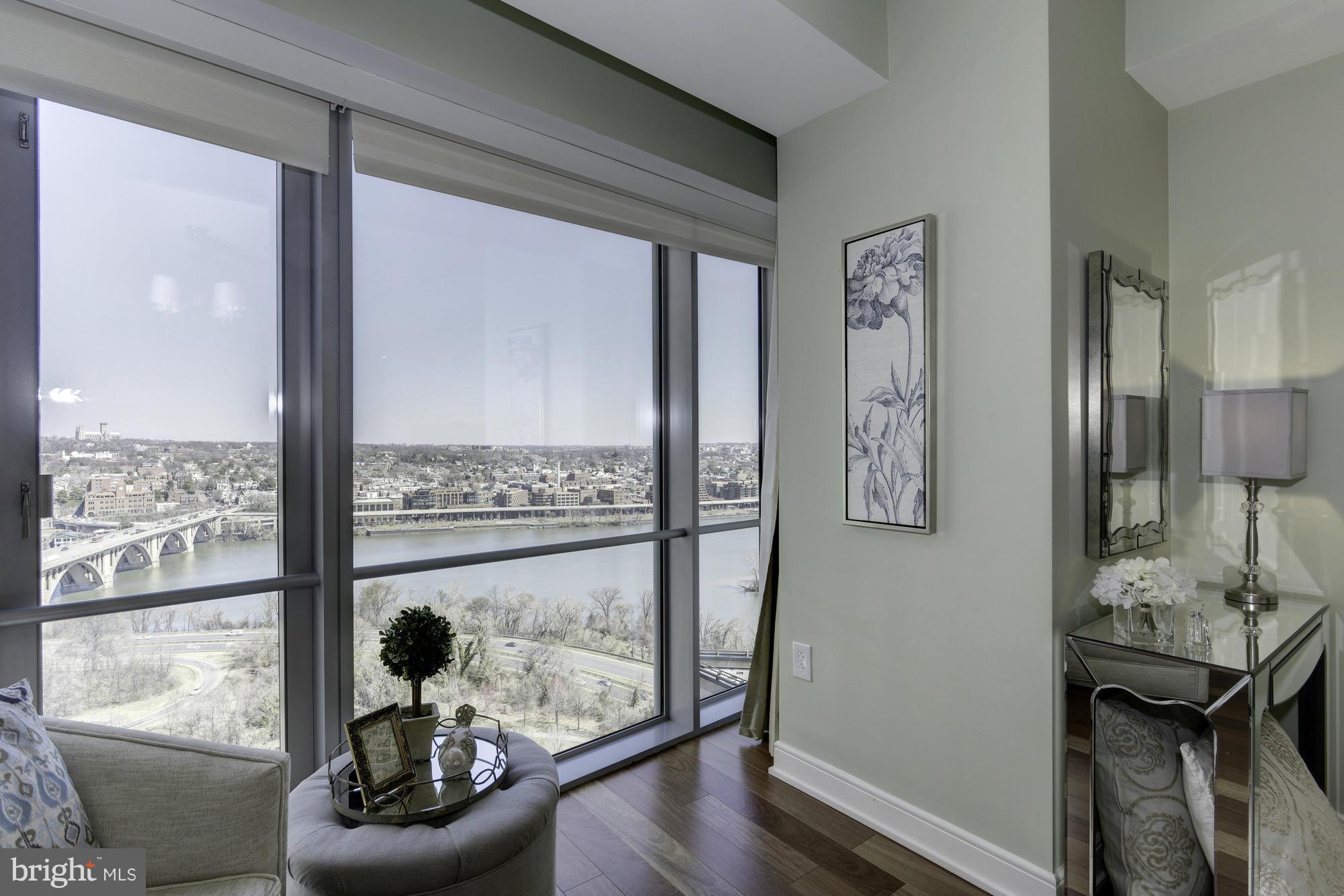 THE WATERVIEW - Residential