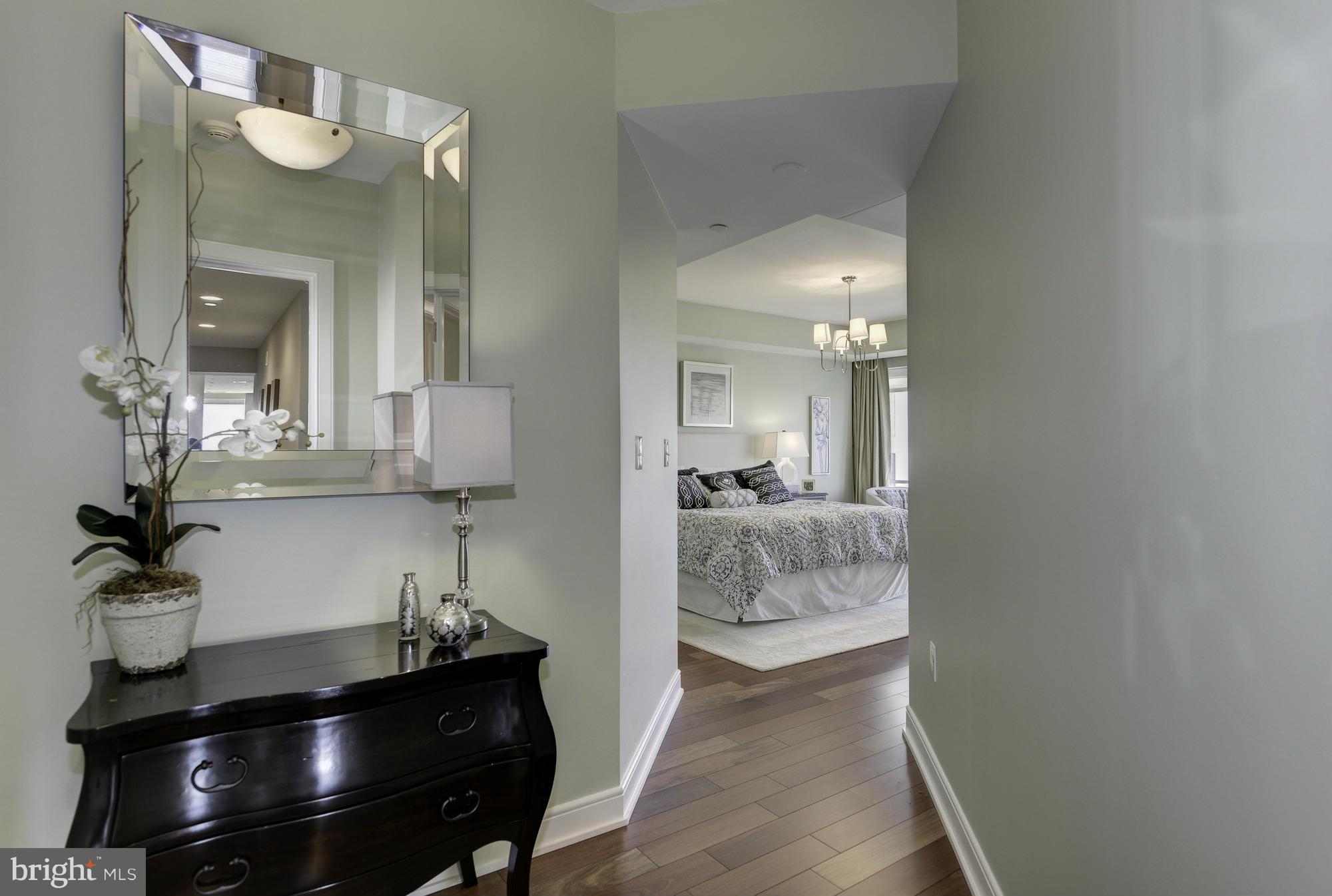 THE WATERVIEW - Residential