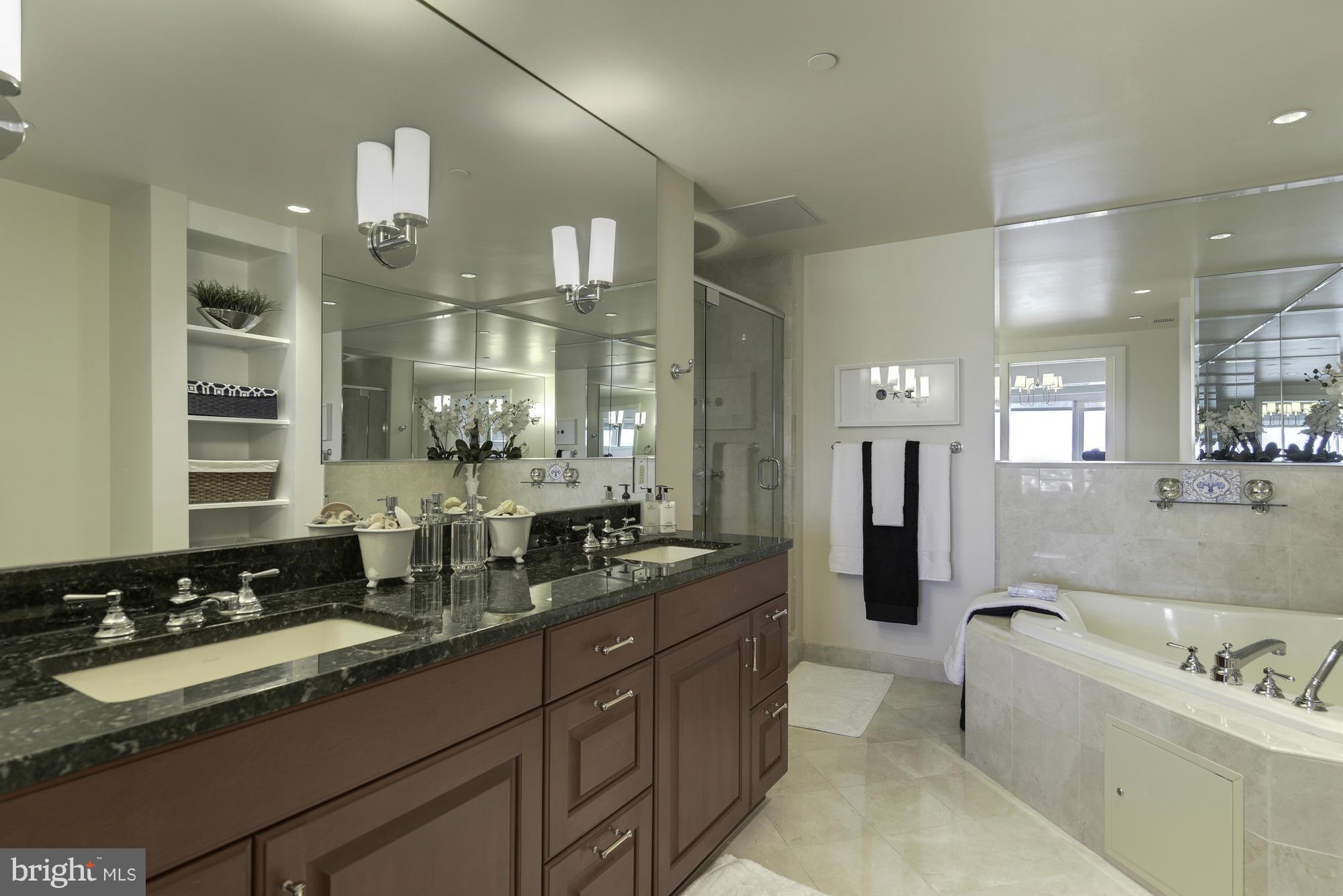 THE WATERVIEW - Residential