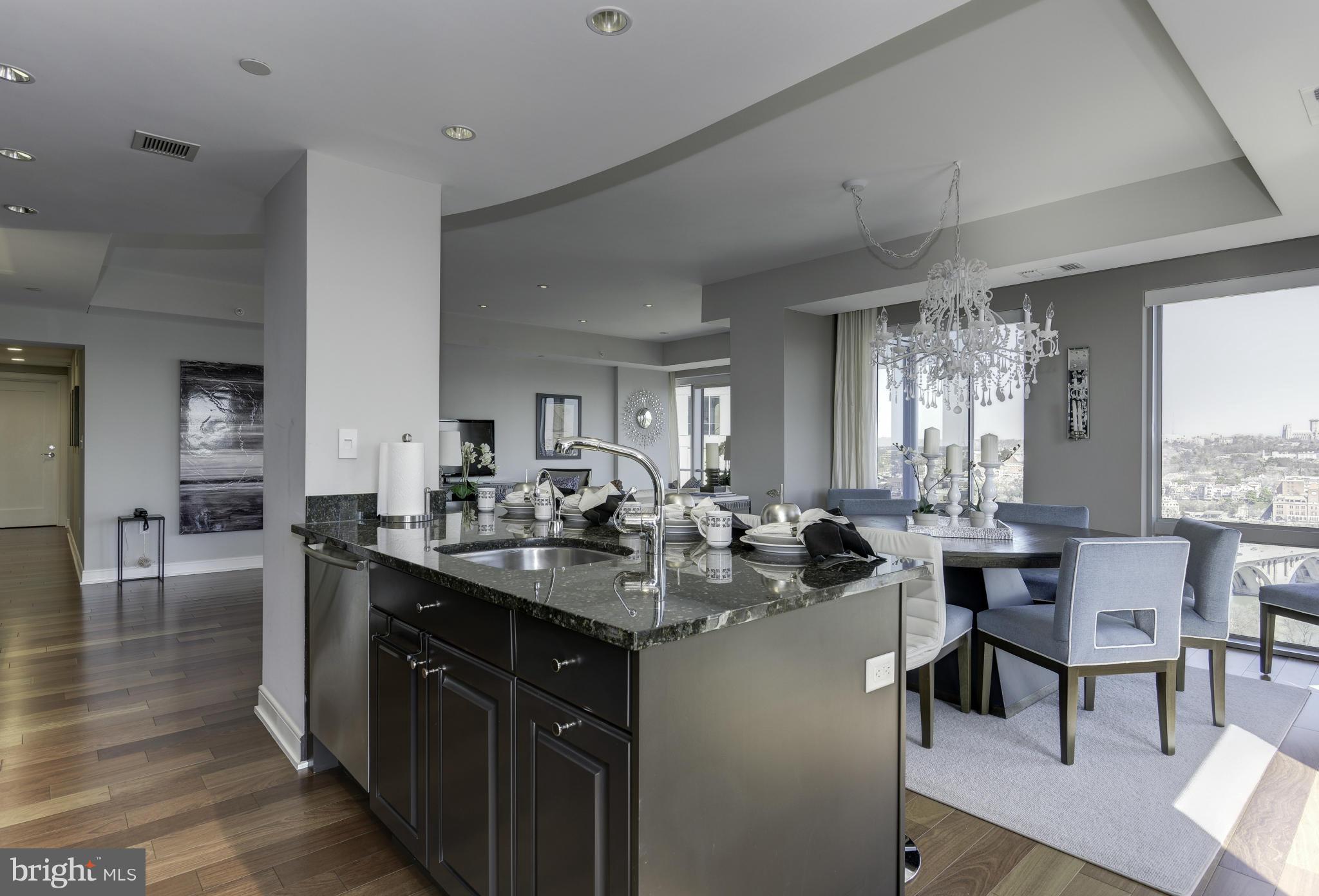 THE WATERVIEW - Residential