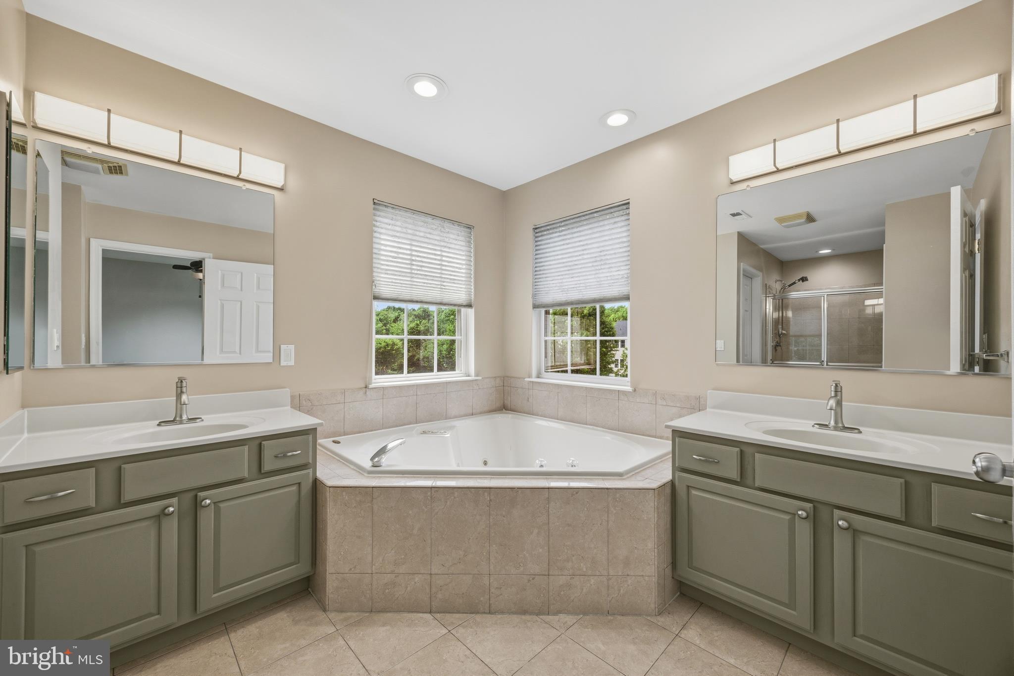 CROFTON VALLEY - Residential
