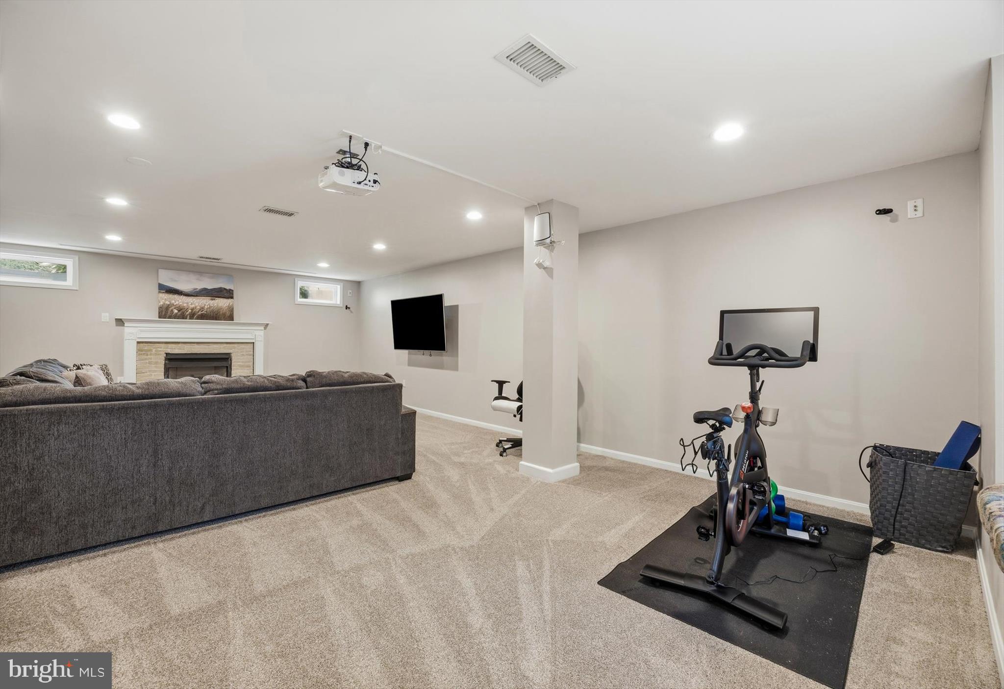 CROFTON VALLEY - Residential